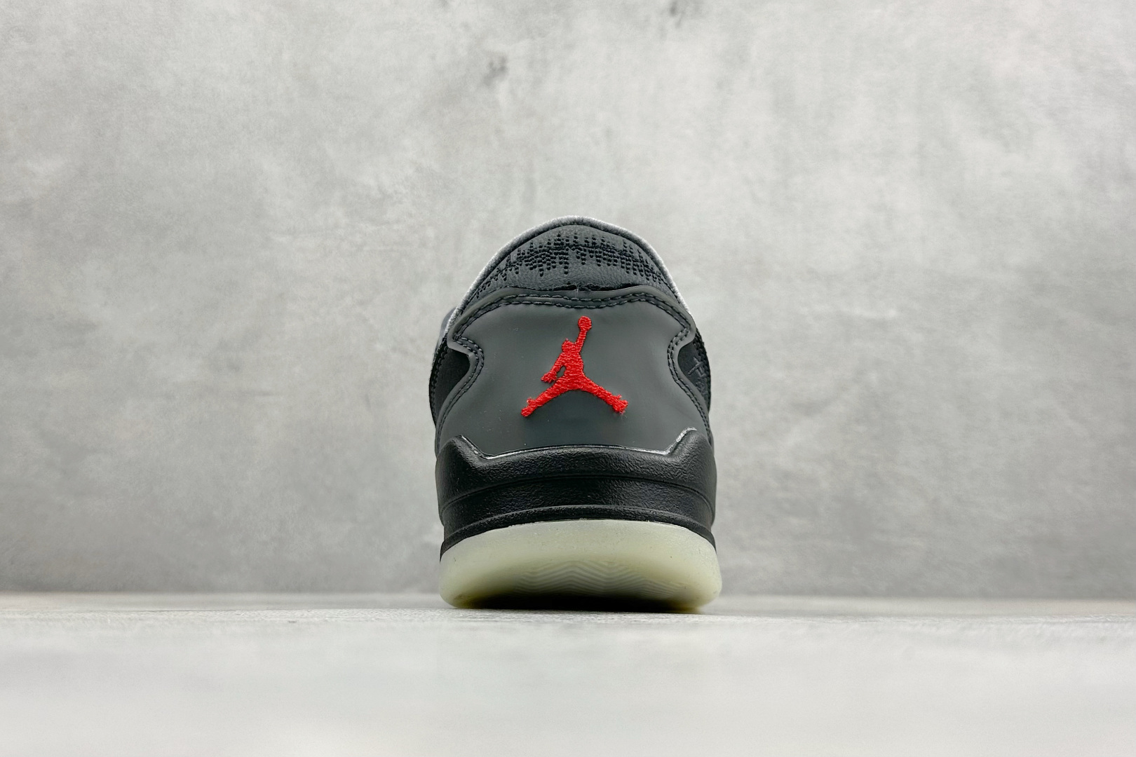 Air Jordan Flight Court 乔丹低帮复古篮球鞋 HQ2958-006 Air Jordan Flight Court 乔丹低帮复古篮球鞋 HQ2958-006