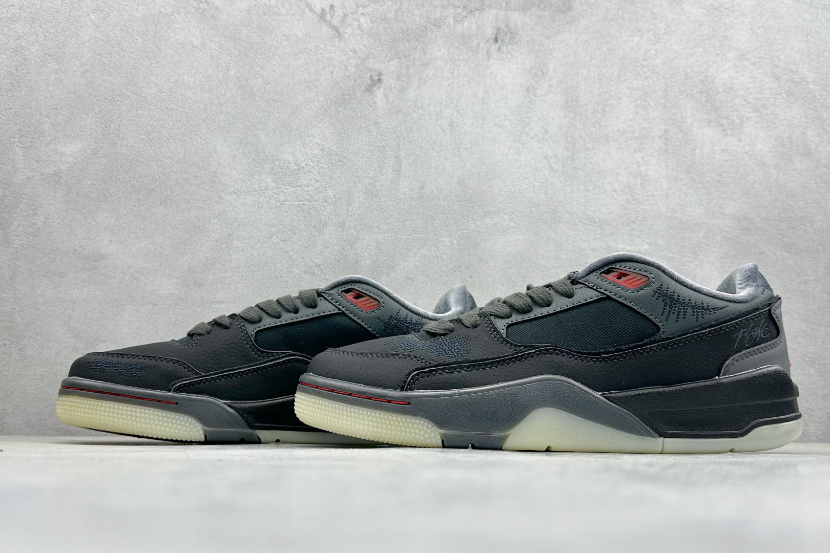 Air Jordan Flight Court 乔丹低帮复古篮球鞋 HQ2958-006 Air Jordan Flight Court 乔丹低帮复古篮球鞋 HQ2958-006
