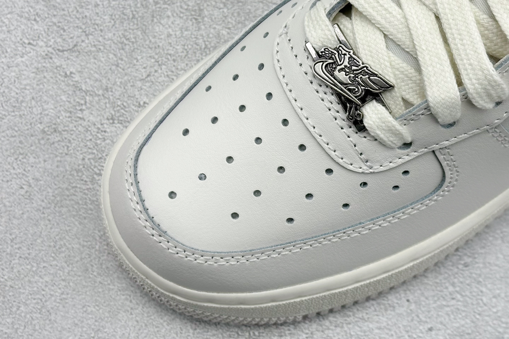 S2Nike Air Force 1 '07 Pegasus Pack 马年限定CNY新年款脱缰系列 舒适贴合 透气低帮板鞋 IQ1119-011 S2Nike Air Force 1 '07 Pegasus Pack 马年限定CNY新年款脱缰系列 舒适贴合 透气低帮板鞋 IQ1119-011