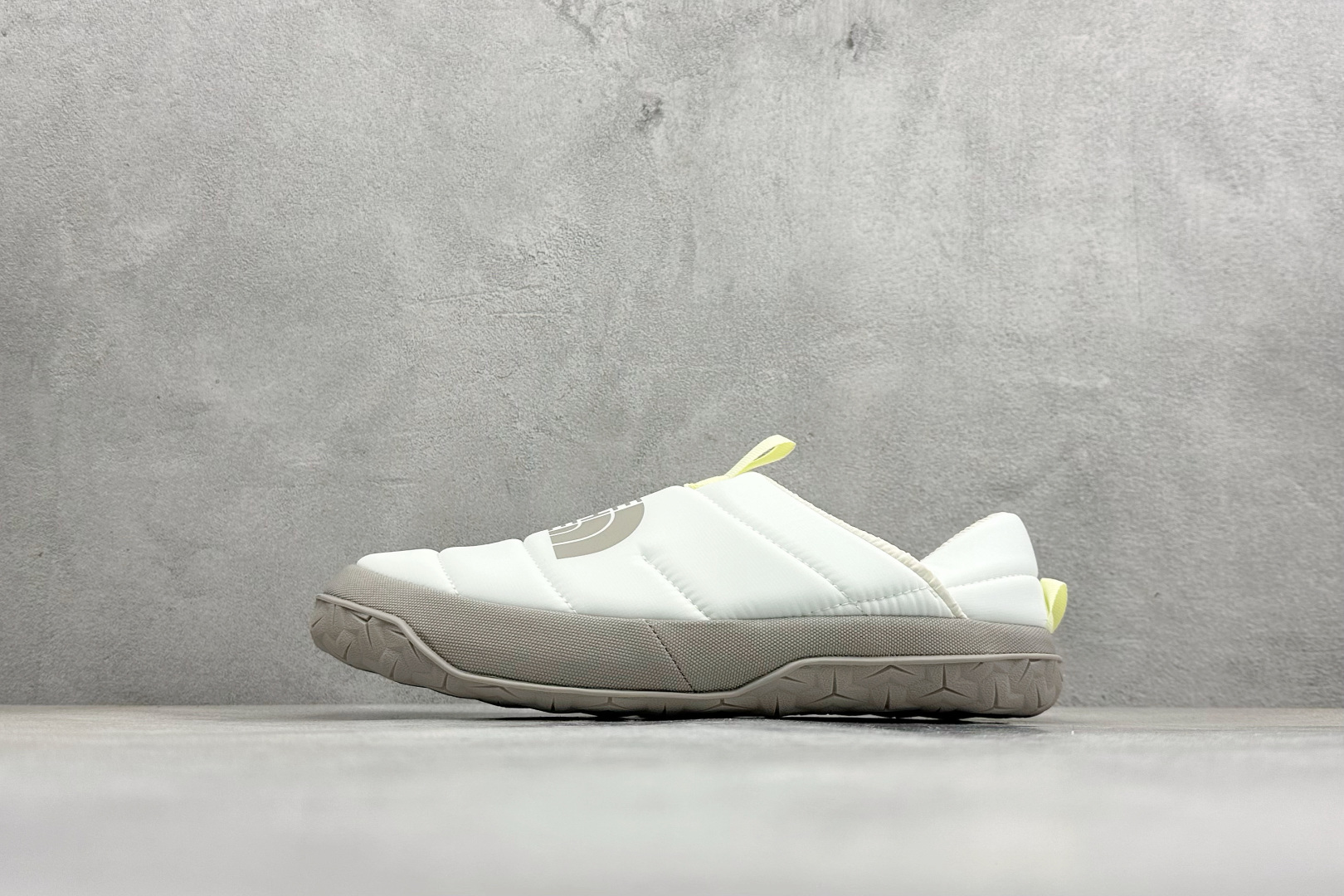 The North M Nuptse Mule 北面舒适耐磨透气低帮生活鞋 NFOA5G2B7UR-085