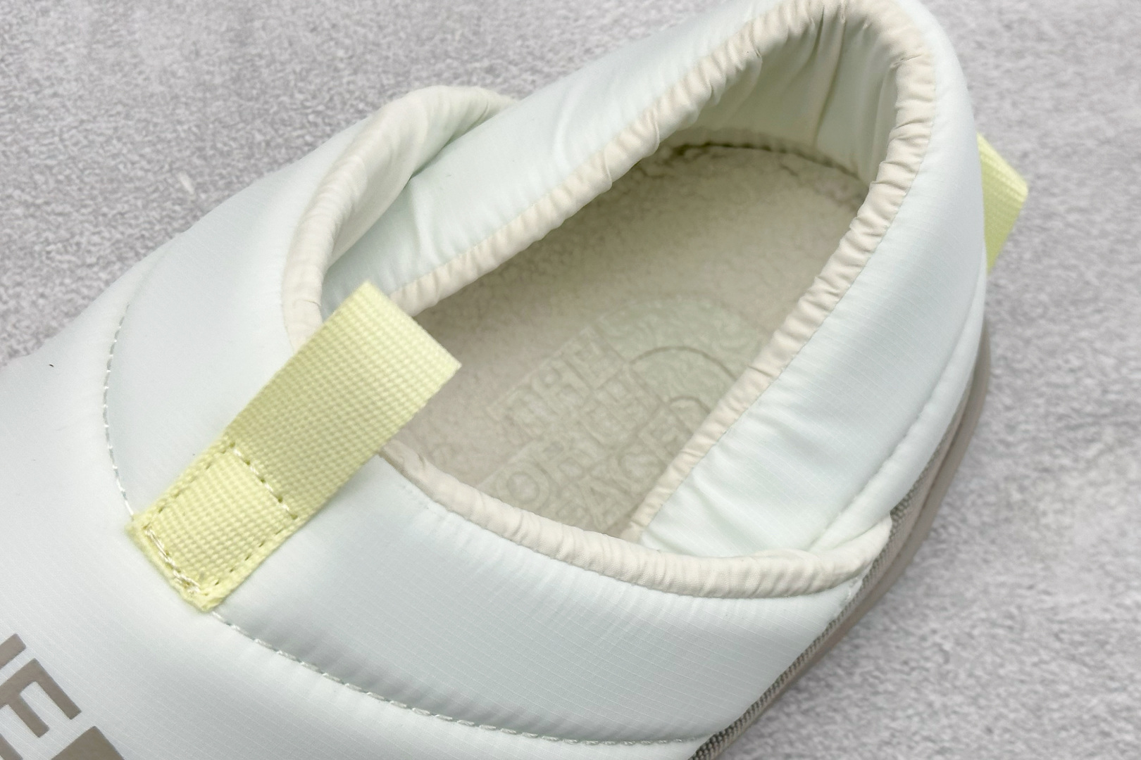 The North M Nuptse Mule 北面舒适耐磨透气低帮生活鞋 NFOA5G2B7UR-085