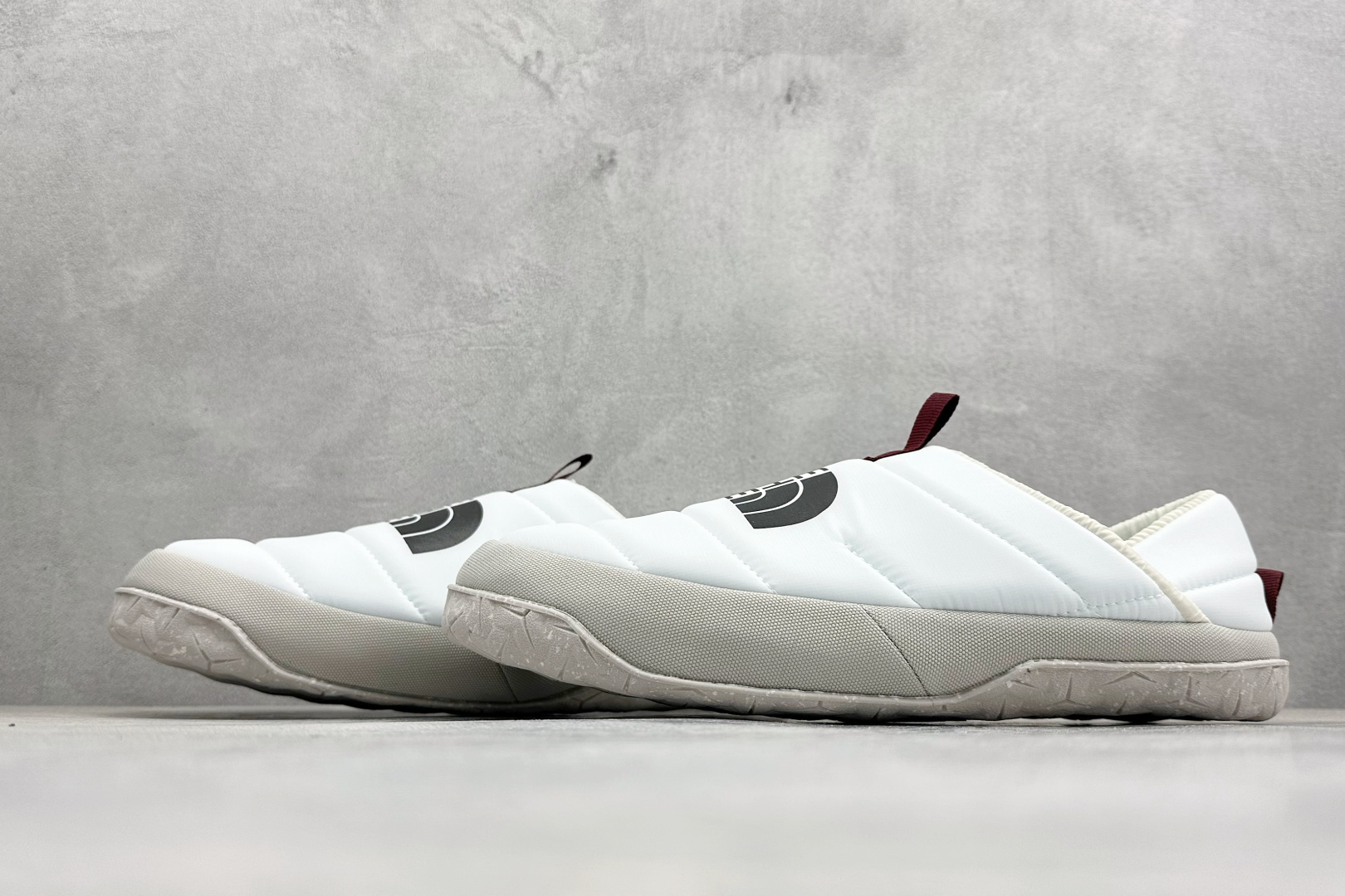 150 The North M Nuptse Mule 北面舒适耐磨透气低帮生活鞋 NFOA5G2BQ4C-100
