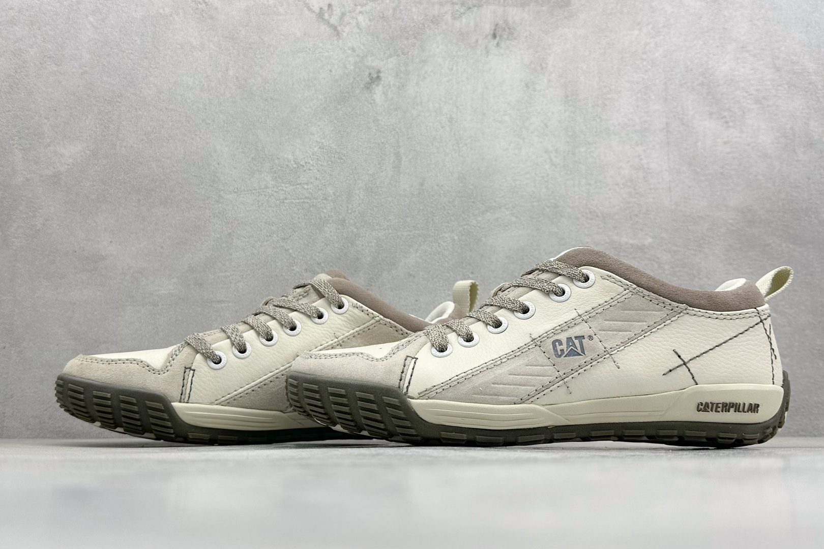 W1版CAT/卡特 硬汉推土机品牌 户外工装轻底低帮休闲鞋 P712131 W1版CAT/卡特 硬汉推土机品牌 户外工装轻底低帮休闲鞋 P712131