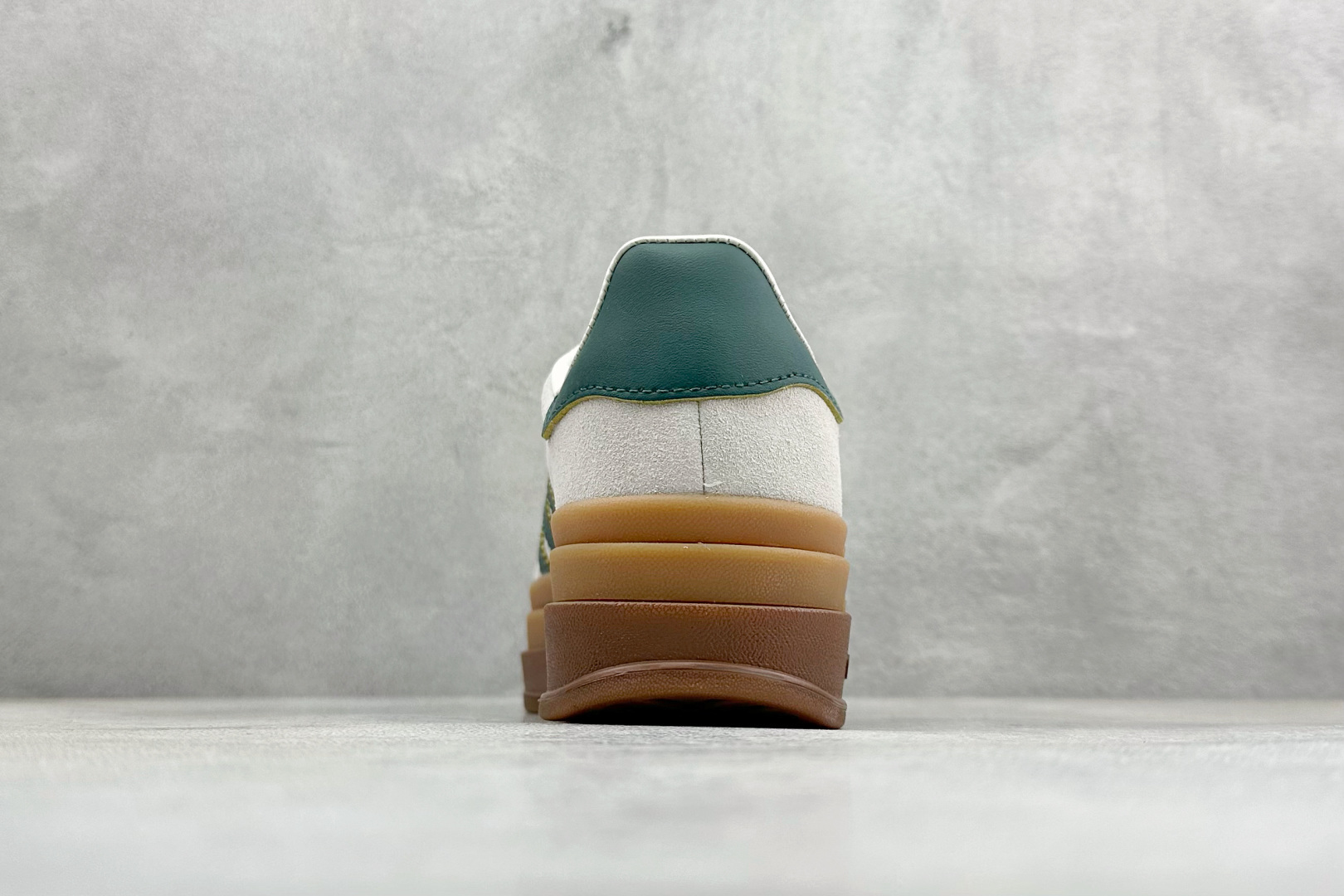 FX版Adidas Originals Gazelle Bold 三叶草厚底休闲防滑耐磨低帮板鞋 ID7056 FX版Adidas Originals Gazelle Bold 三叶草厚底休闲防滑耐磨低帮板鞋 ID7056