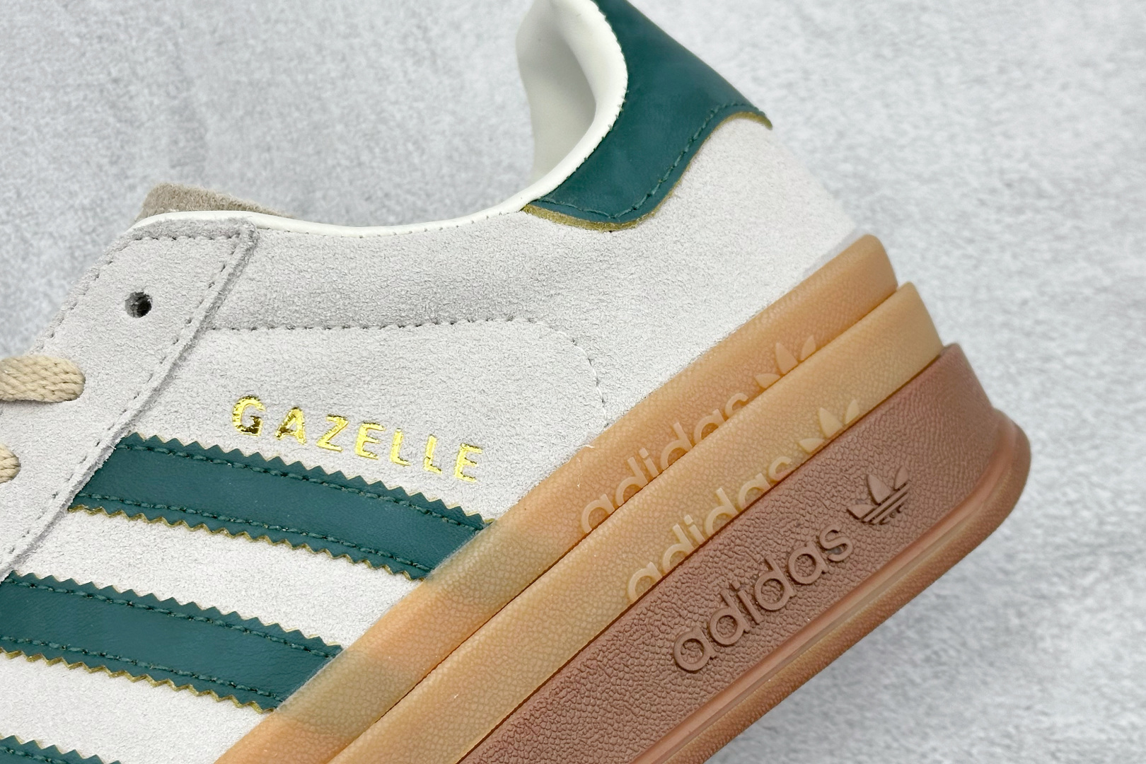 FX版Adidas Originals Gazelle Bold 三叶草厚底休闲防滑耐磨低帮板鞋 ID7056 FX版Adidas Originals Gazelle Bold 三叶草厚底休闲防滑耐磨低帮板鞋 ID7056