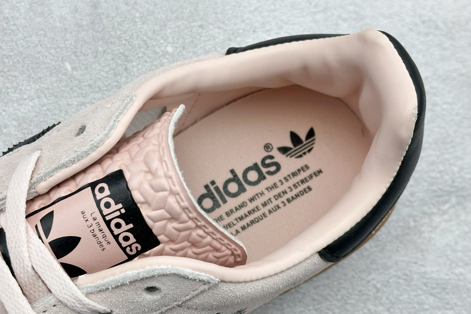 FX版Adidas Originals Gazelle Bold 三叶草厚底休闲防滑耐磨低帮板鞋 IE0429 FX版Adidas Originals Gazelle Bold 三叶草厚底休闲防滑耐磨低帮板鞋 IE0429