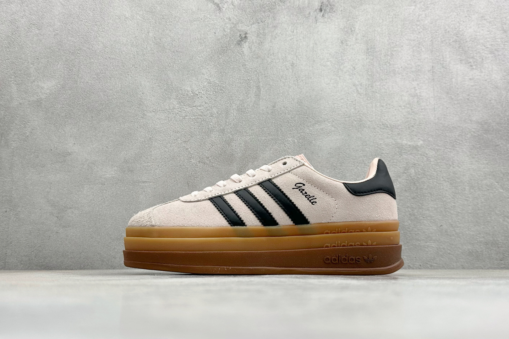 FX版Adidas Originals Gazelle Bold 三叶草厚底休闲防滑耐磨低帮板鞋 IE0429 FX版Adidas Originals Gazelle Bold 三叶草厚底休闲防滑耐磨低帮板鞋 IE0429