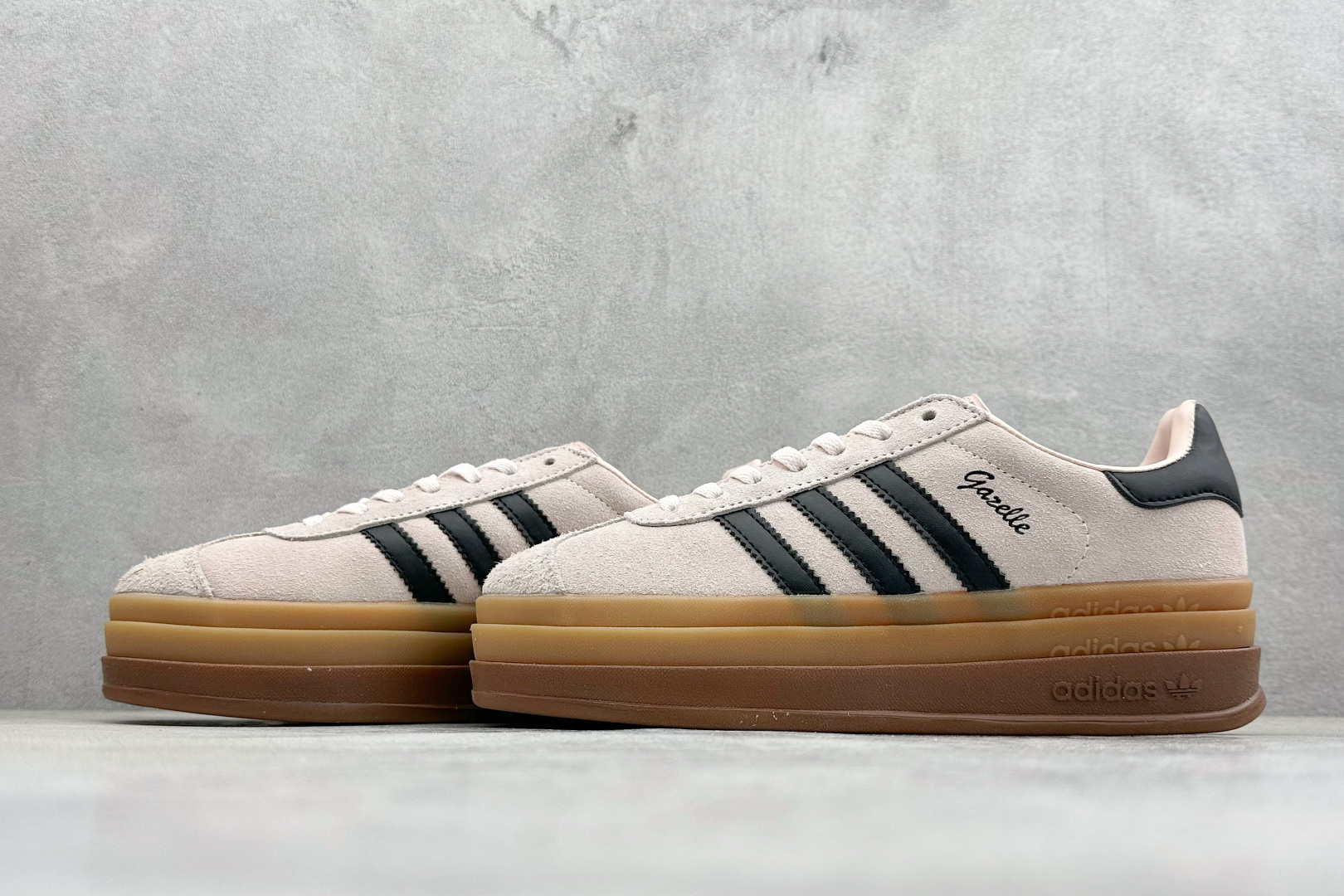 FX版Adidas Originals Gazelle Bold 三叶草厚底休闲防滑耐磨低帮板鞋 IE0429 FX版Adidas Originals Gazelle Bold 三叶草厚底休闲防滑耐磨低帮板鞋 IE0429