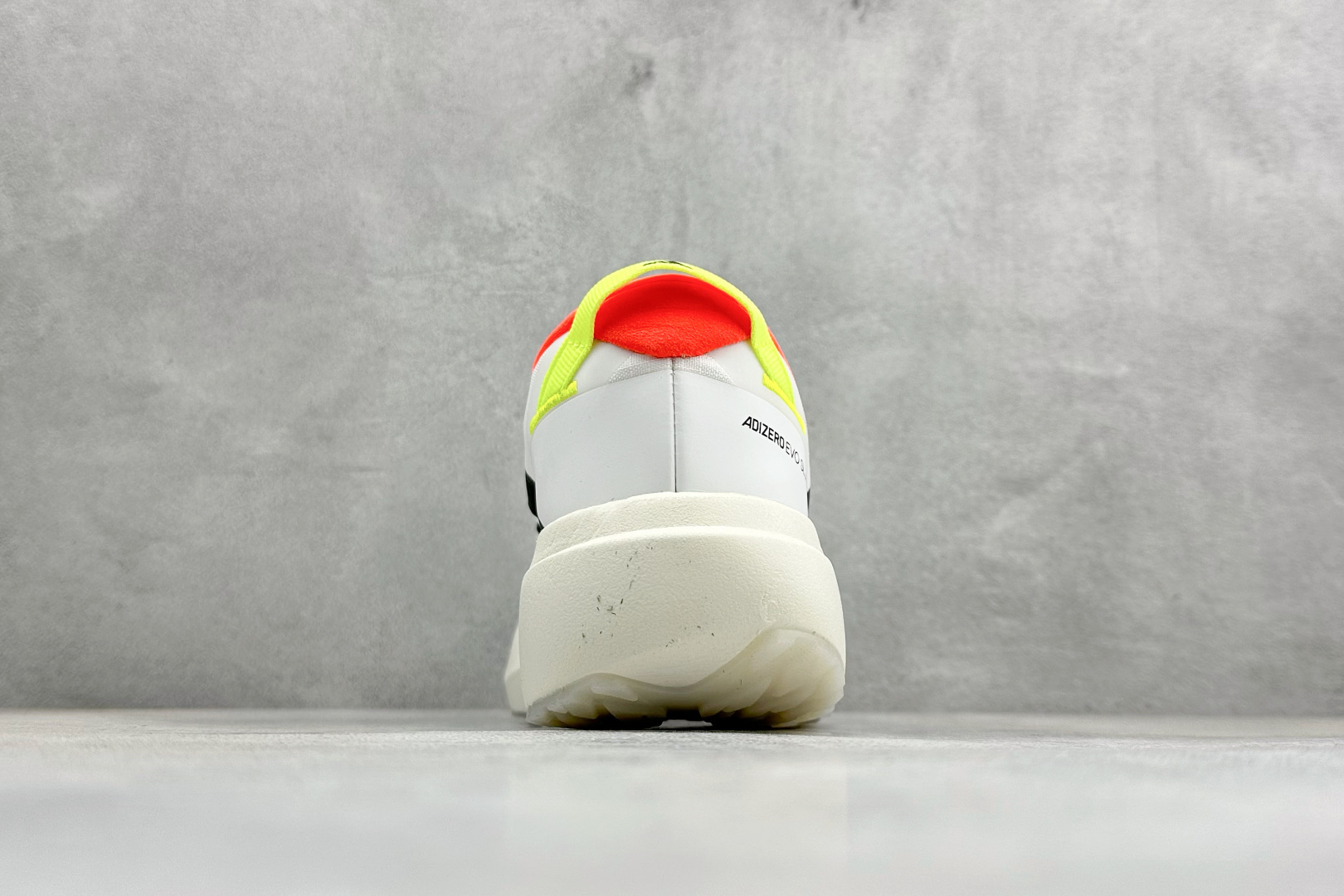 TY版AD ADIZERO EVO SL ATR 阿迪超轻透气缓震跑鞋 KK0328 TY版AD ADIZERO EVO SL ATR 阿迪超轻透气缓震跑鞋 KK0328