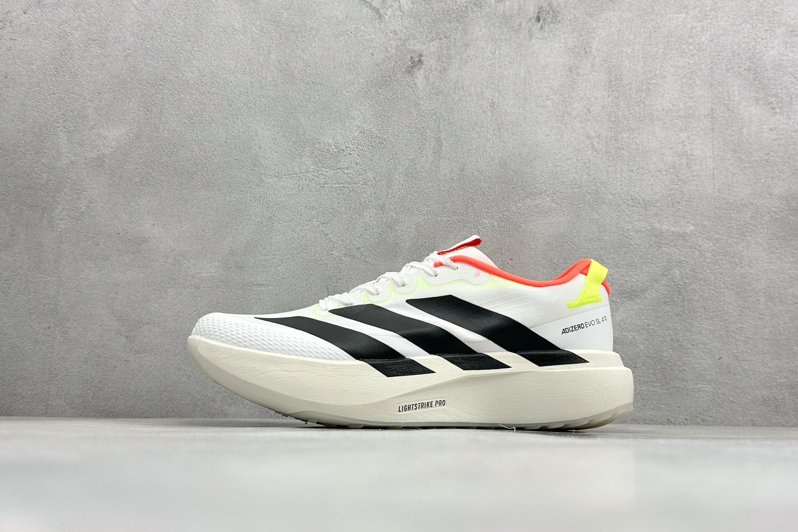 TY版AD ADIZERO EVO SL ATR 阿迪超轻透气缓震跑鞋 KK0328 TY版AD ADIZERO EVO SL ATR 阿迪超轻透气缓震跑鞋 KK0328