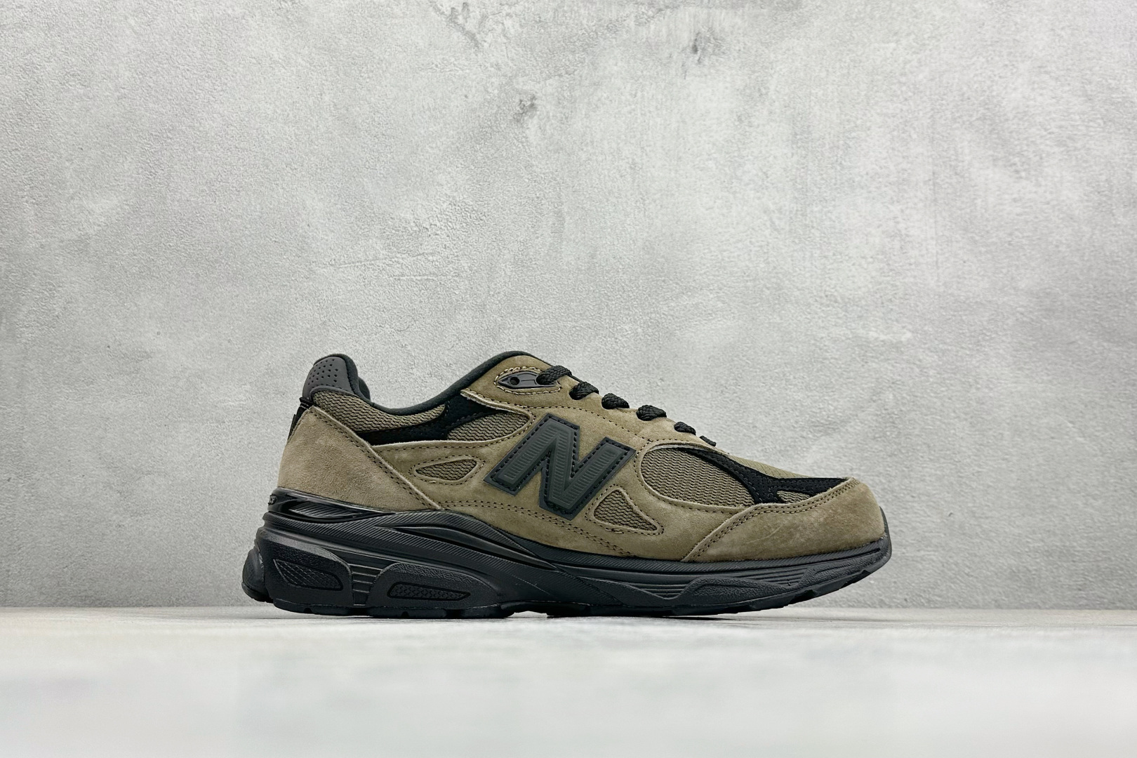 DS版New Balance 新百伦 990V3系列联名款复古休闲跑步鞋 M990JJ3 DS版New Balance 新百伦 990V3系列联名款复古休闲跑步鞋 M990JJ3