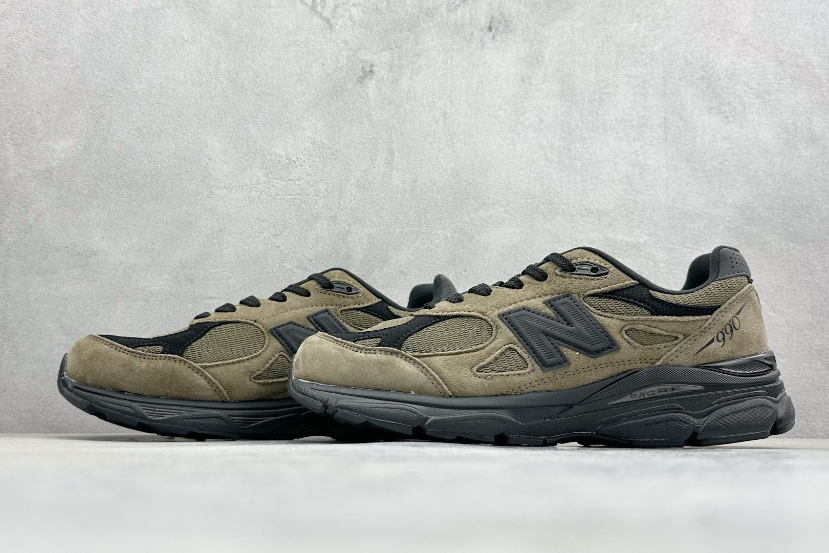 DS版New Balance 新百伦 990V3系列联名款复古休闲跑步鞋 M990JJ3 DS版New Balance 新百伦 990V3系列联名款复古休闲跑步鞋 M990JJ3