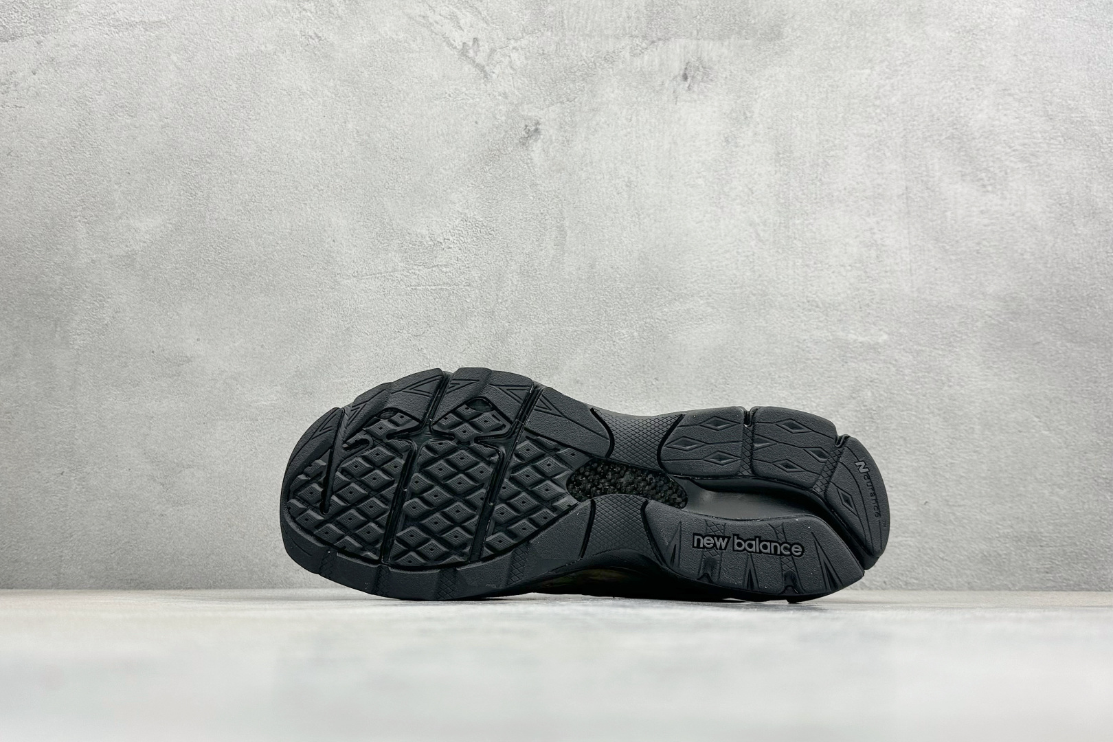 DS版New Balance 新百伦 990V3系列联名款复古休闲跑步鞋 M990JJ3 DS版New Balance 新百伦 990V3系列联名款复古休闲跑步鞋 M990JJ3