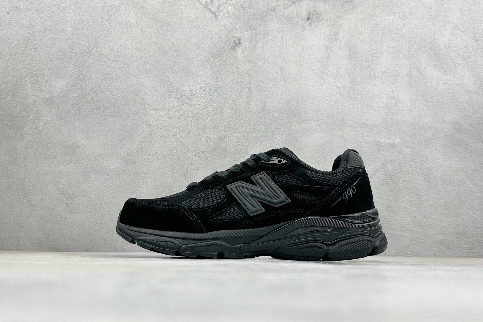 DS版New Balance 新百伦 990V3系列联名款复古休闲跑步鞋 M990TB3 DS版New Balance 新百伦 990V3系列联名款复古休闲跑步鞋 M990TB3