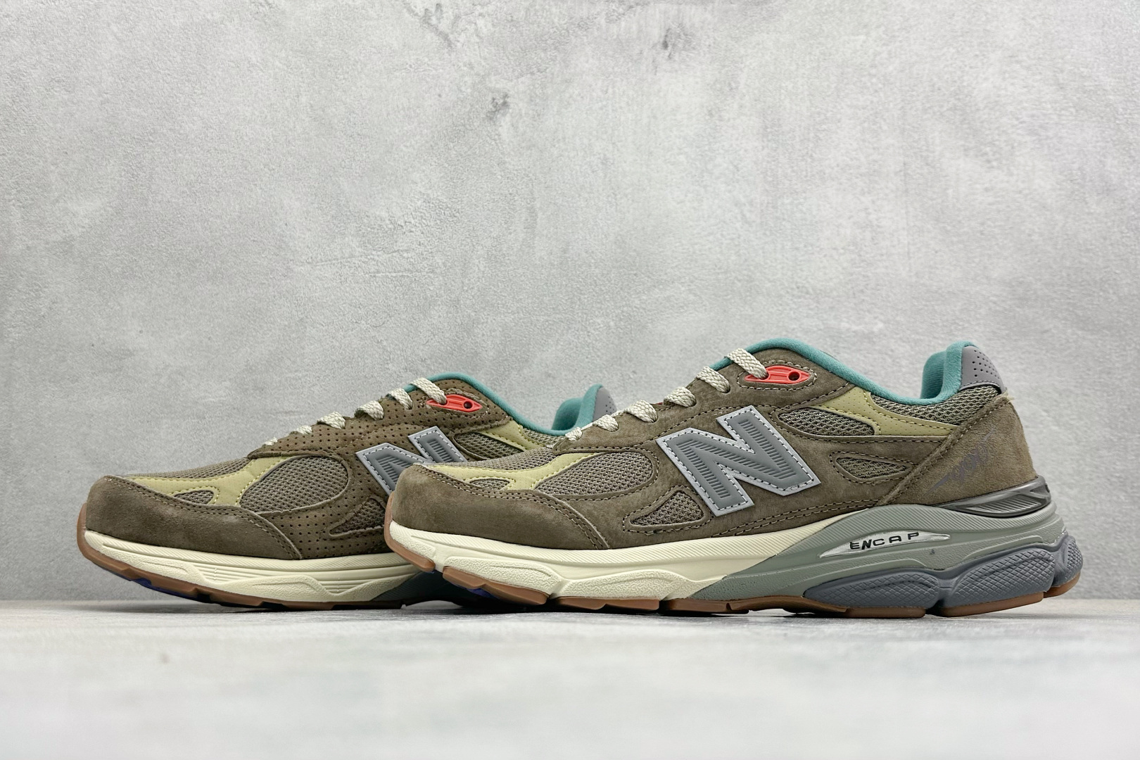 DS版New Balance 新百伦 990V3系列联名款复古休闲跑步鞋 M990BD3 DS版New Balance 新百伦 990V3系列联名款复古休闲跑步鞋 M990BD3
