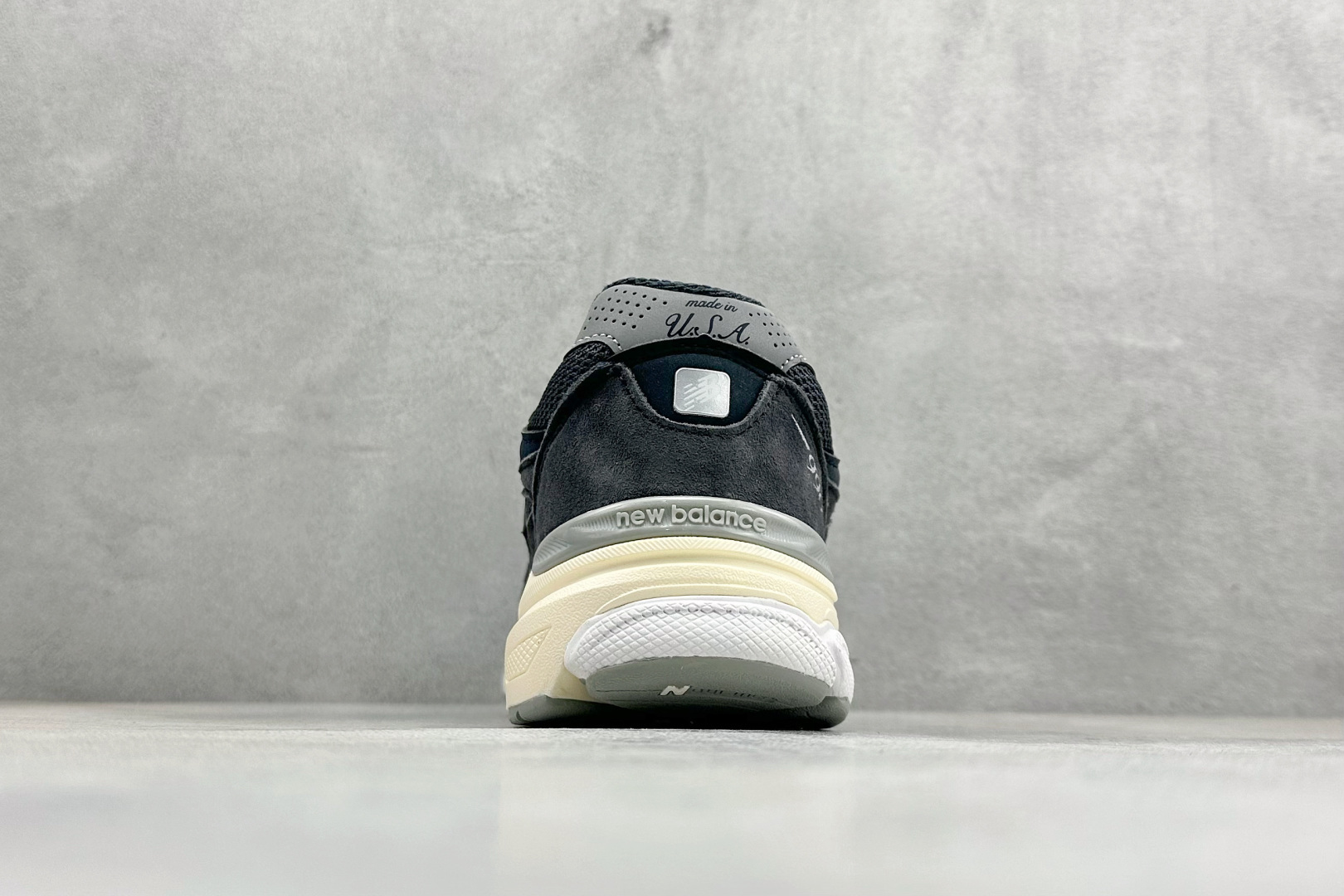 DS版New Balance 新百伦 990V3系列联名款复古休闲跑步鞋 M990KI3 DS版New Balance 新百伦 990V3系列联名款复古休闲跑步鞋 M990KI3