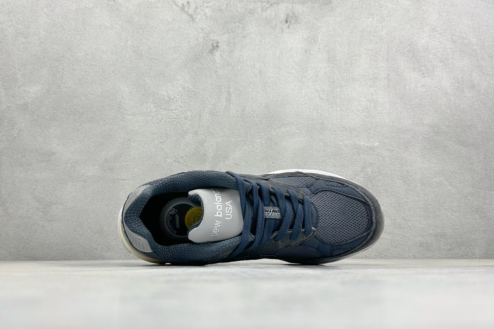 DS版New Balance 新百伦 990V3系列联名款复古休闲跑步鞋 M990KI3 DS版New Balance 新百伦 990V3系列联名款复古休闲跑步鞋 M990KI3