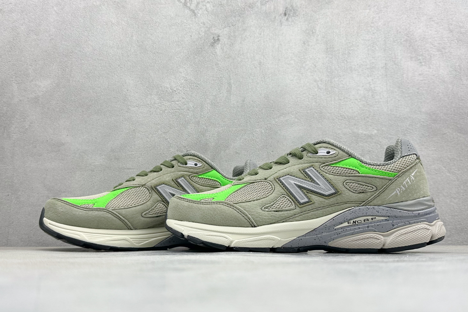 220 DS版New Balance 新百伦 990V3系列联名款复古休闲跑步鞋 M990PP3-Chinese UA Cheap High Quatity Brand Clothes Bags handbags Sneakers wholesale wholesaler seller from China Factory suppliers Fashion Clothing Shoes best Quality Beautiful Price 220 DS版New Balance 新百伦 990V3系列联名款复古休闲跑步鞋 M990PP3