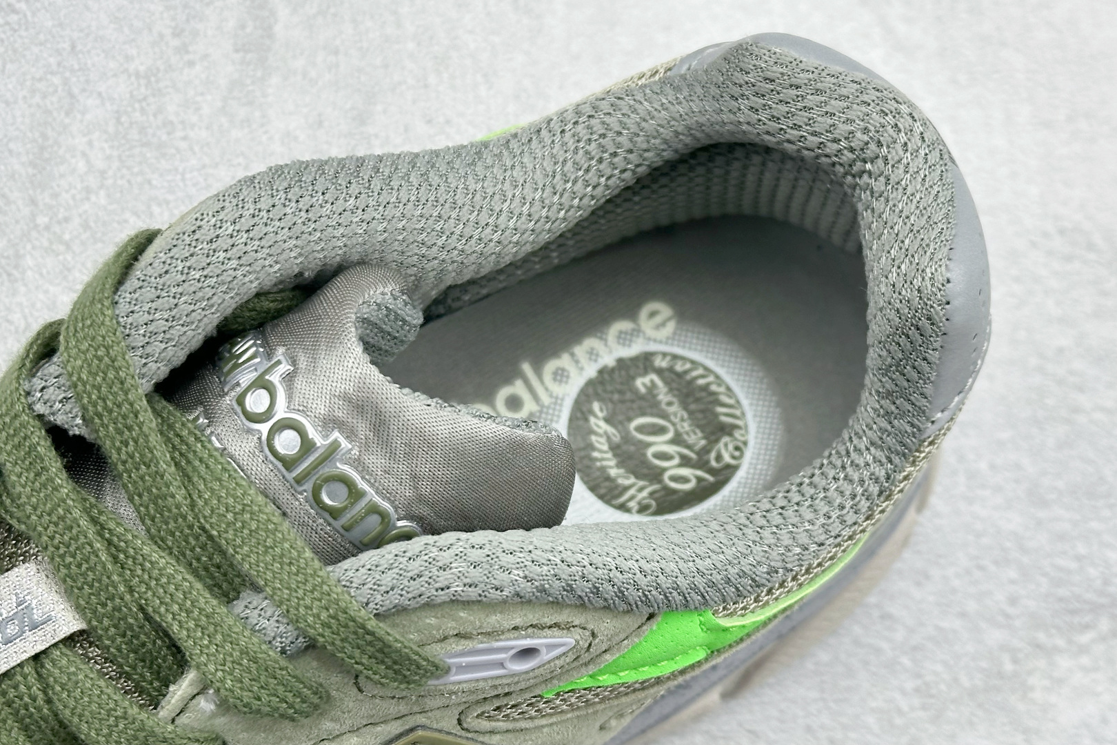 220 DS版New Balance 新百伦 990V3系列联名款复古休闲跑步鞋 M990PP3-Chinese UA Cheap High Quatity Brand Clothes Bags handbags Sneakers wholesale wholesaler seller from China Factory suppliers Fashion Clothing Shoes best Quality Beautiful Price 220 DS版New Balance 新百伦 990V3系列联名款复古休闲跑步鞋 M990PP3