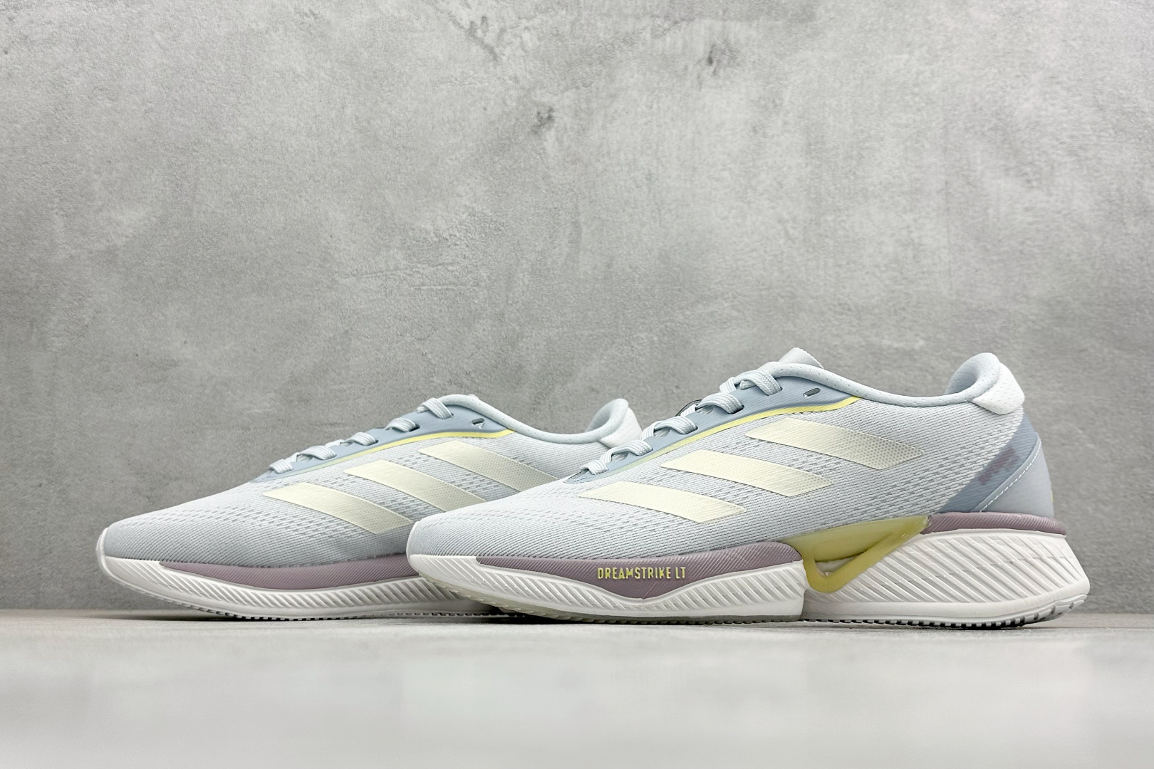 180 Adidas SUPERNOVA ETERNO 系列低帮轻量透气休闲运动慢跑鞋 IH0442-Chinese UA Cheap High Quatity Brand Clothes Bags handbags Sneakers wholesale wholesaler seller from China Factory suppliers Fashion Clothing Shoes best Quality Beautiful Price 180 Adidas SUPERNOVA ETERNO 系列低帮轻量透气休闲运动慢跑鞋 IH0442