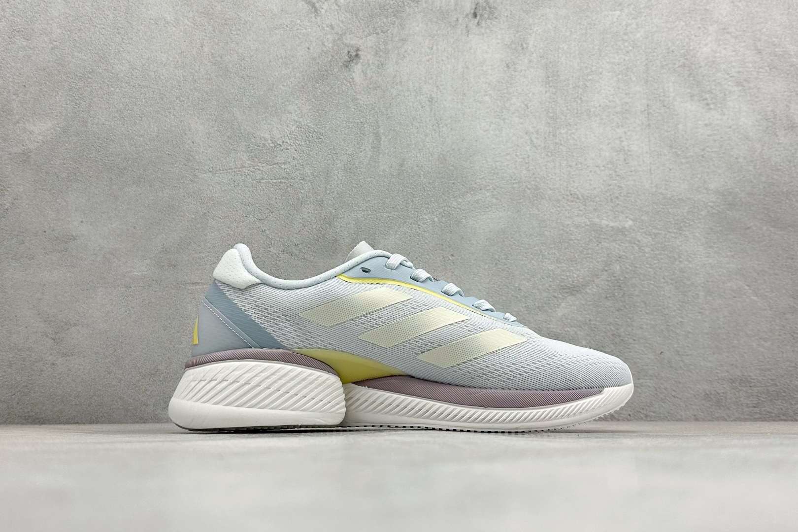 180 Adidas SUPERNOVA ETERNO 系列低帮轻量透气休闲运动慢跑鞋 IH0442-Chinese UA Cheap High Quatity Brand Clothes Bags handbags Sneakers wholesale wholesaler seller from China Factory suppliers Fashion Clothing Shoes best Quality Beautiful Price 180 Adidas SUPERNOVA ETERNO 系列低帮轻量透气休闲运动慢跑鞋 IH0442