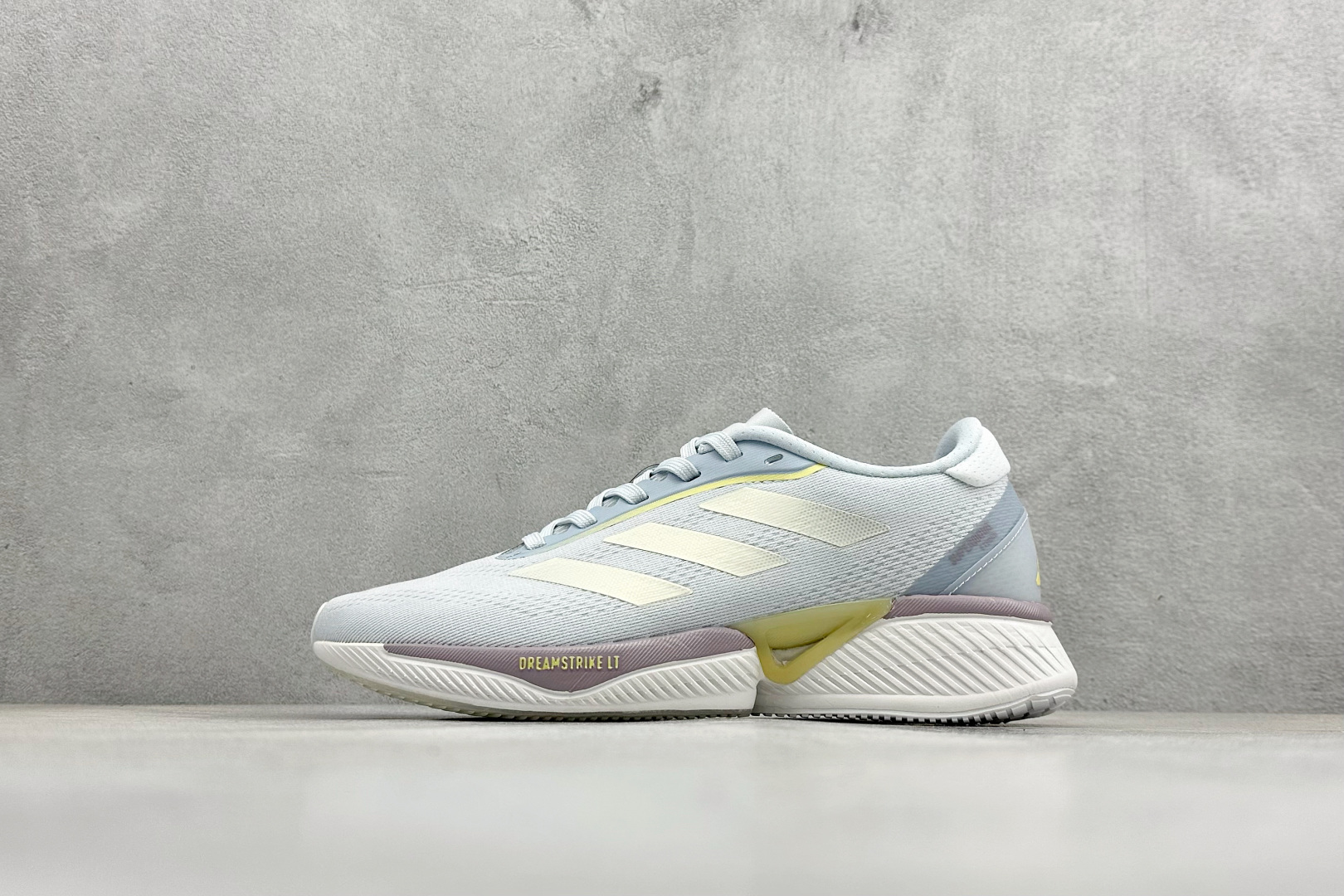 180 Adidas SUPERNOVA ETERNO 系列低帮轻量透气休闲运动慢跑鞋 IH0442-Chinese UA Cheap High Quatity Brand Clothes Bags handbags Sneakers wholesale wholesaler seller from China Factory suppliers Fashion Clothing Shoes best Quality Beautiful Price 180 Adidas SUPERNOVA ETERNO 系列低帮轻量透气休闲运动慢跑鞋 IH0442