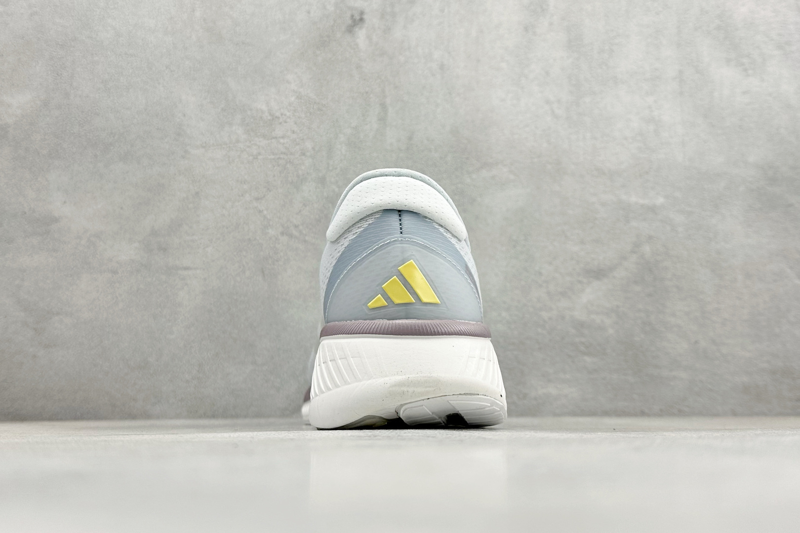 180 Adidas SUPERNOVA ETERNO 系列低帮轻量透气休闲运动慢跑鞋 IH0442-Chinese UA Cheap High Quatity Brand Clothes Bags handbags Sneakers wholesale wholesaler seller from China Factory suppliers Fashion Clothing Shoes best Quality Beautiful Price 180 Adidas SUPERNOVA ETERNO 系列低帮轻量透气休闲运动慢跑鞋 IH0442