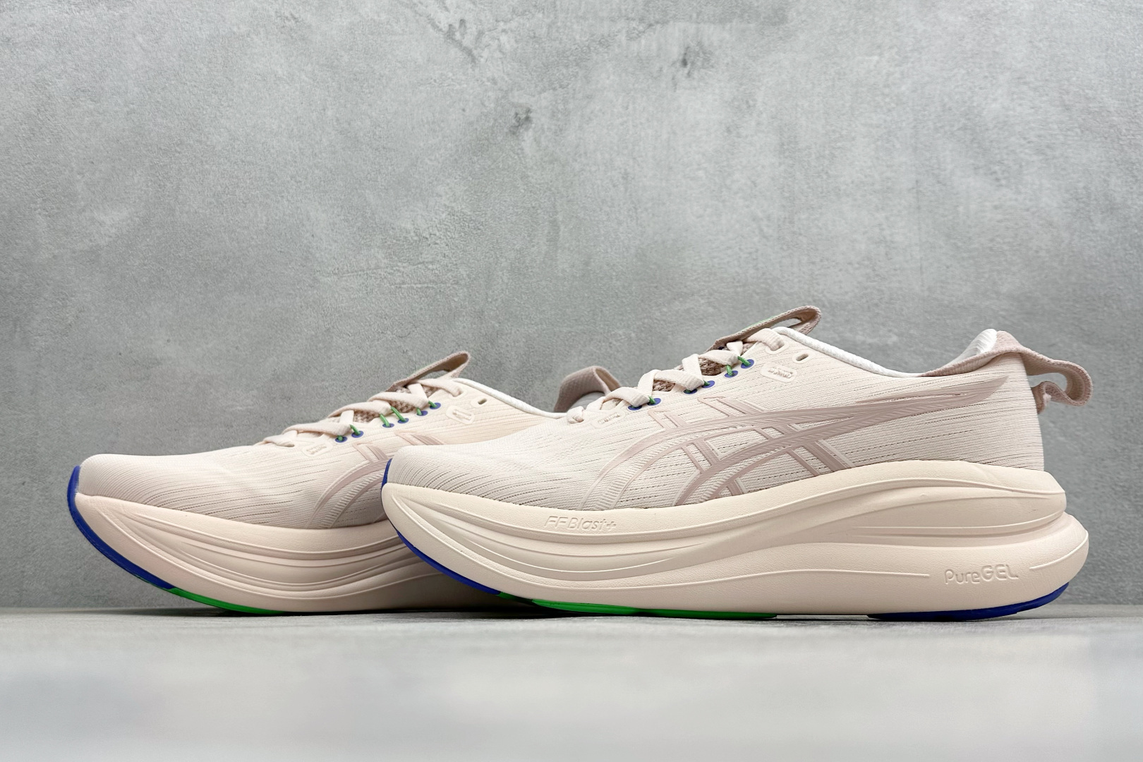 Asics Gel-Nimbus 28 亚瑟士复古透气休闲鞋缓震耐磨跑步鞋 1011C127-700 Asics Gel-Nimbus 28 亚瑟士复古透气休闲鞋缓震耐磨跑步鞋 1011C127-700
