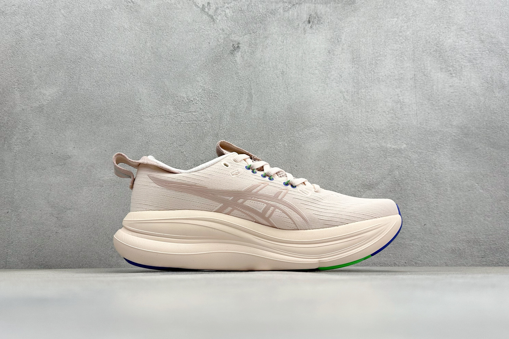 Asics Gel-Nimbus 28 亚瑟士复古透气休闲鞋缓震耐磨跑步鞋 1011C127-700 Asics Gel-Nimbus 28 亚瑟士复古透气休闲鞋缓震耐磨跑步鞋 1011C127-700