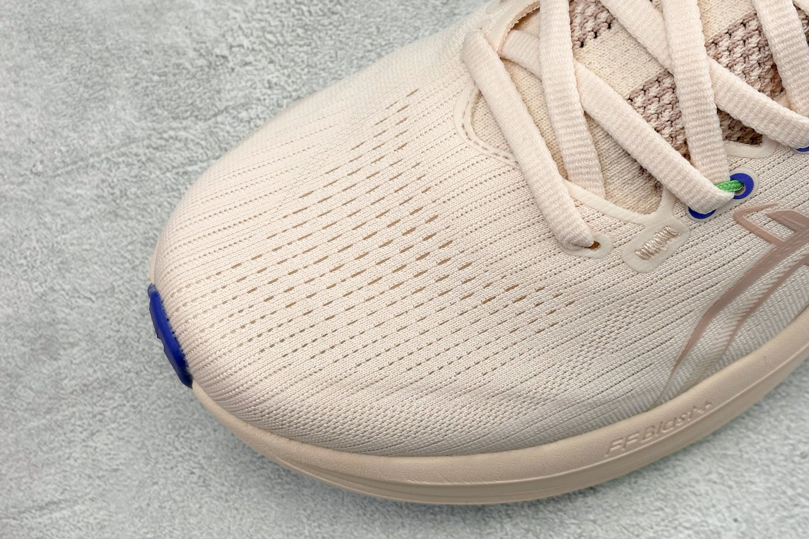 Asics Gel-Nimbus 28 亚瑟士复古透气休闲鞋缓震耐磨跑步鞋 1011C127-700 Asics Gel-Nimbus 28 亚瑟士复古透气休闲鞋缓震耐磨跑步鞋 1011C127-700