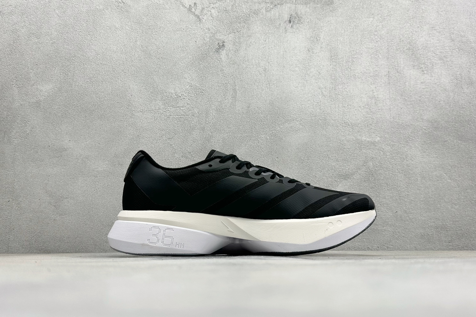 AD Adizero Boston 13 透气网布竞速跑鞋 JQ9829 AD Adizero Boston 13 透气网布竞速跑鞋 JQ9829