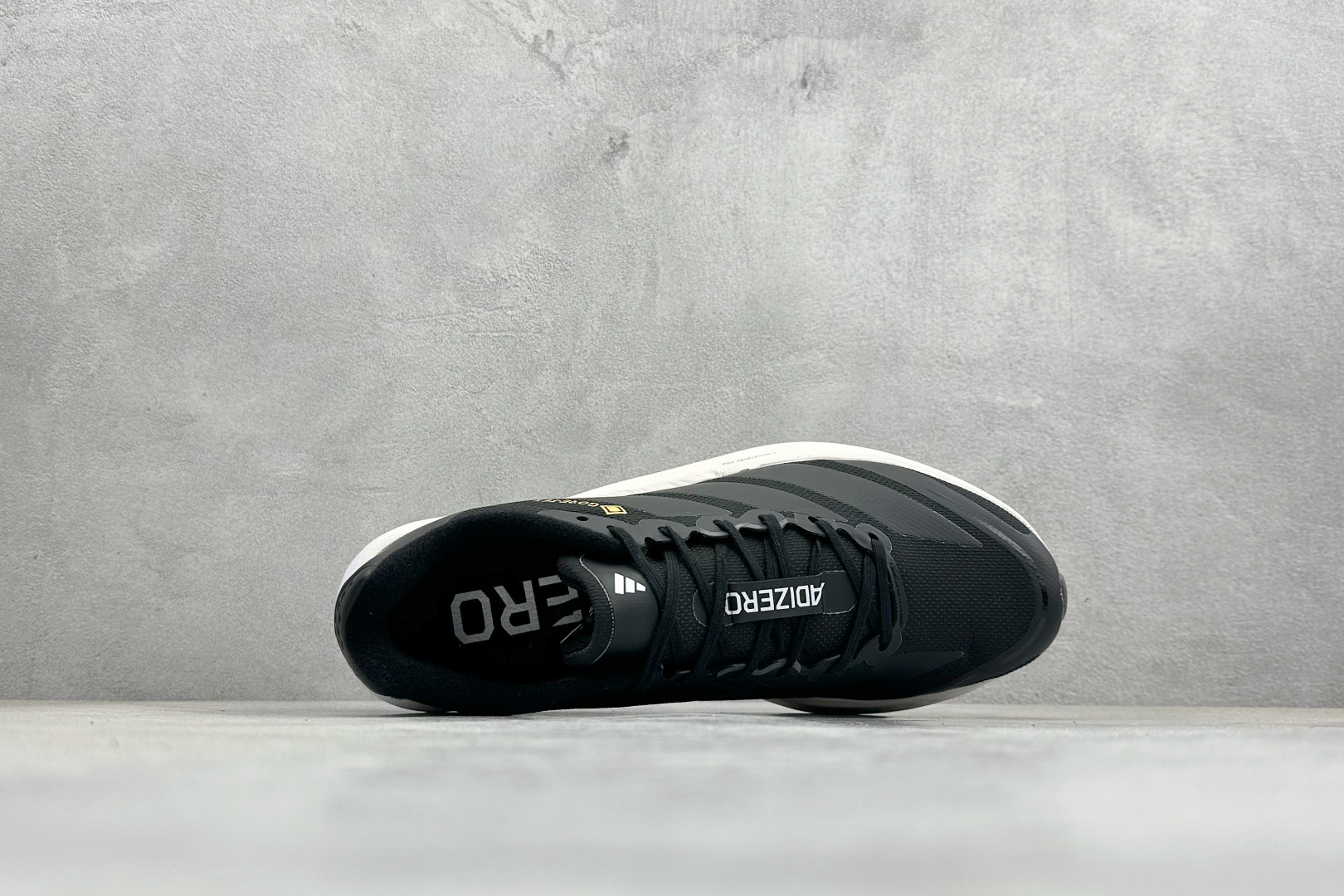 AD Adizero Boston 13 透气网布竞速跑鞋 JQ9829 AD Adizero Boston 13 透气网布竞速跑鞋 JQ9829