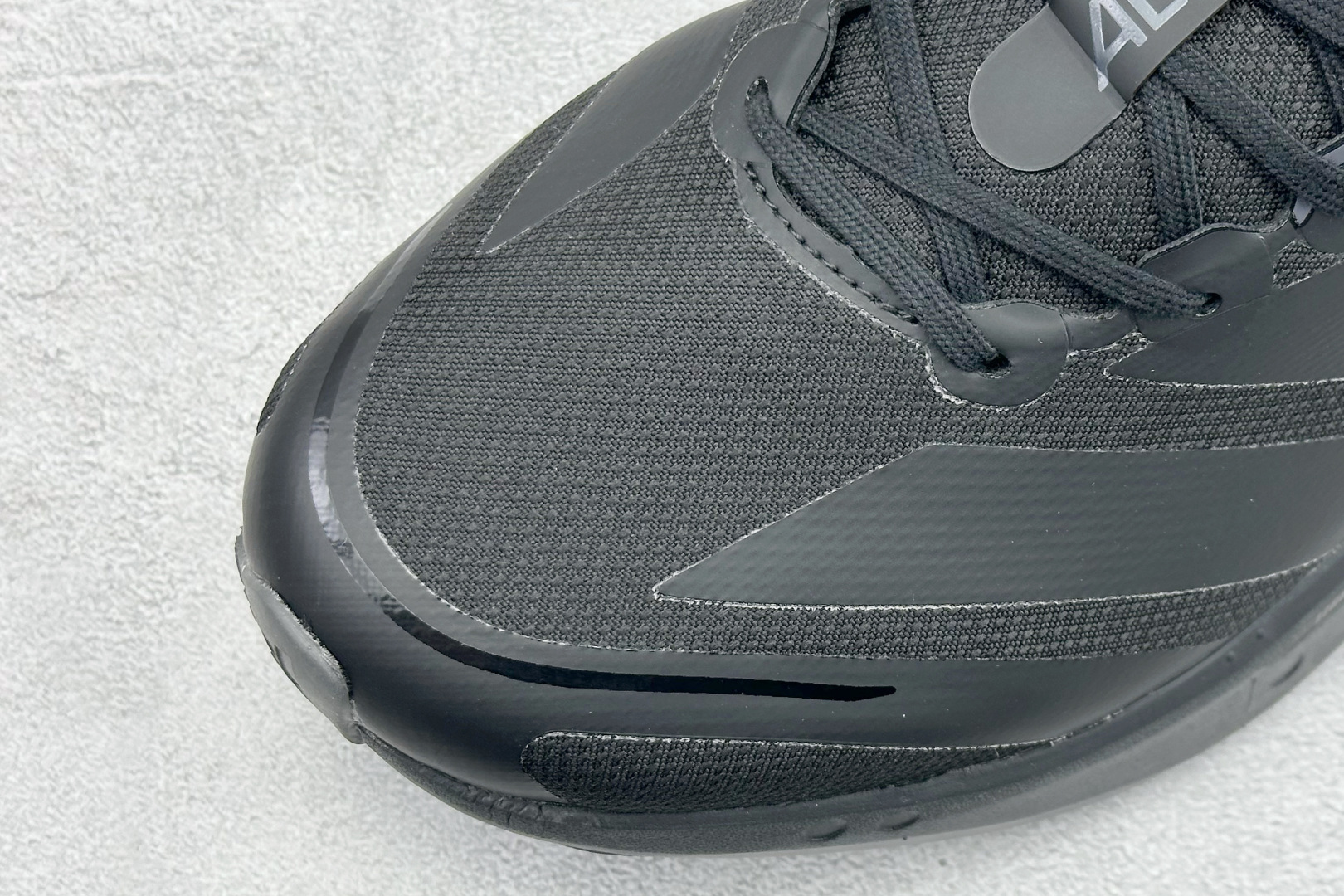 AD Adizero Boston 13 透气网布竞速跑鞋 JQ9827 AD Adizero Boston 13 透气网布竞速跑鞋 JQ9827