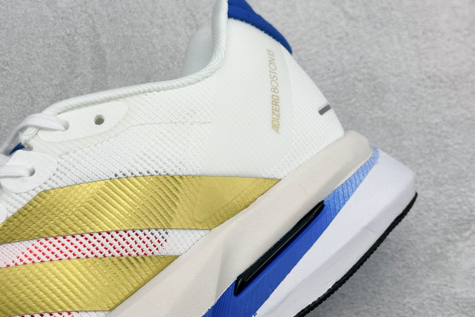 AD Adizero Boston 13 透气网布竞速跑鞋 JR4933 AD Adizero Boston 13 透气网布竞速跑鞋 JR4933