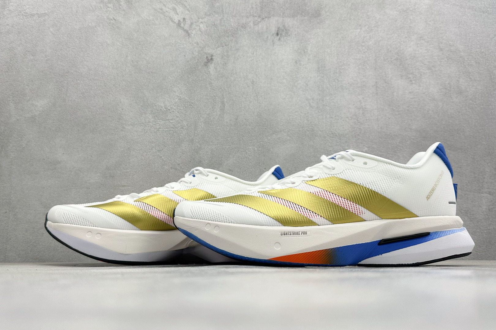 AD Adizero Boston 13 透气网布竞速跑鞋 JR4933 AD Adizero Boston 13 透气网布竞速跑鞋 JR4933