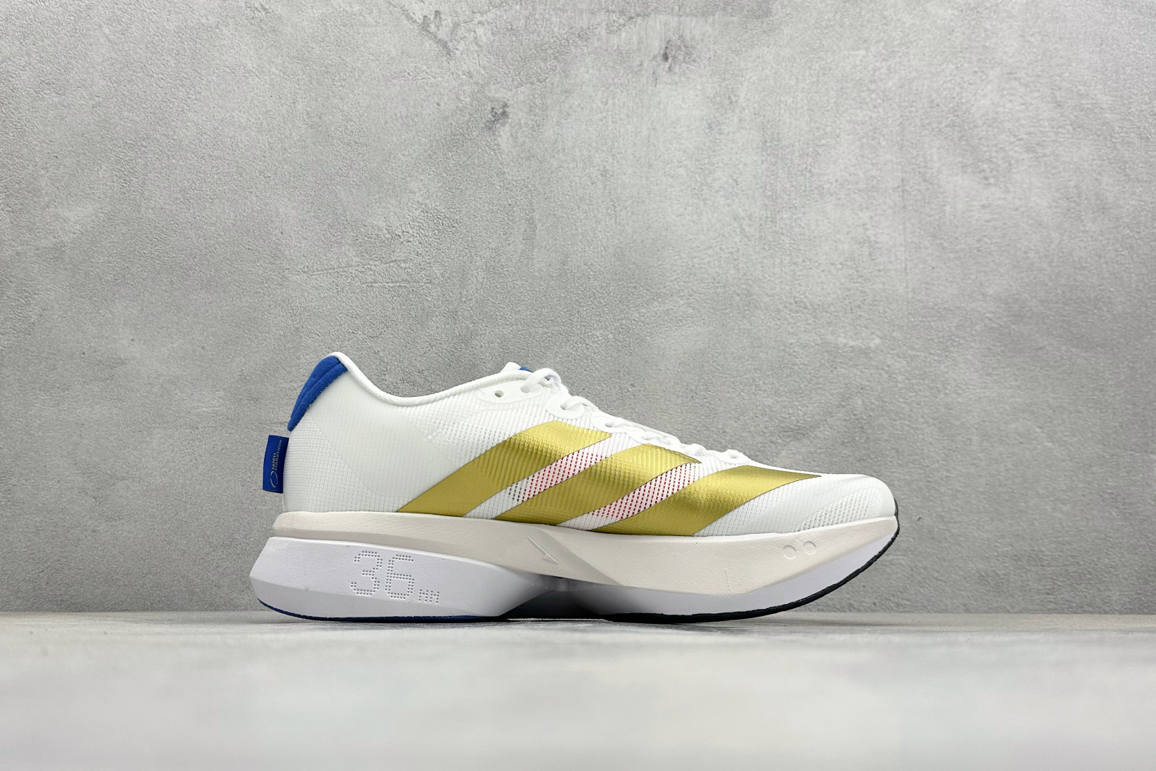 AD Adizero Boston 13 透气网布竞速跑鞋 JR4933 AD Adizero Boston 13 透气网布竞速跑鞋 JR4933