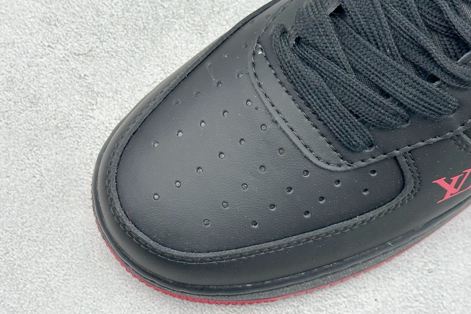 SC版NIke Air Force 1 '07 Low “马年限定--墨黑玫红” 空军一号低帮 运动鞋 FV3694-102 SC版NIke Air Force 1 '07 Low “马年限定--墨黑玫红” 空军一号低帮 运动鞋 FV3694-102