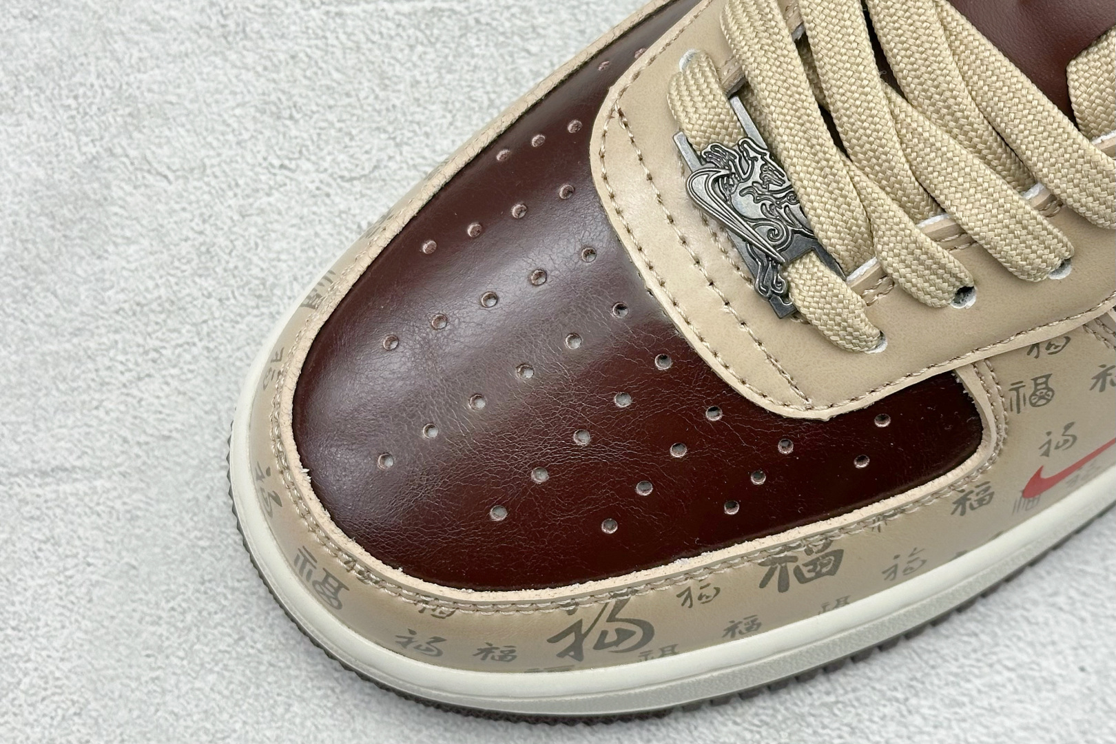 SC版NIke Air Force 1 '07 Low “马年限定--福韵杏棕” 空军一号低帮 运动鞋 休闲鞋 NH0601-501 SC版NIke Air Force 1 '07 Low “马年限定--福韵杏棕” 空军一号低帮 运动鞋 休闲鞋 NH0601-501