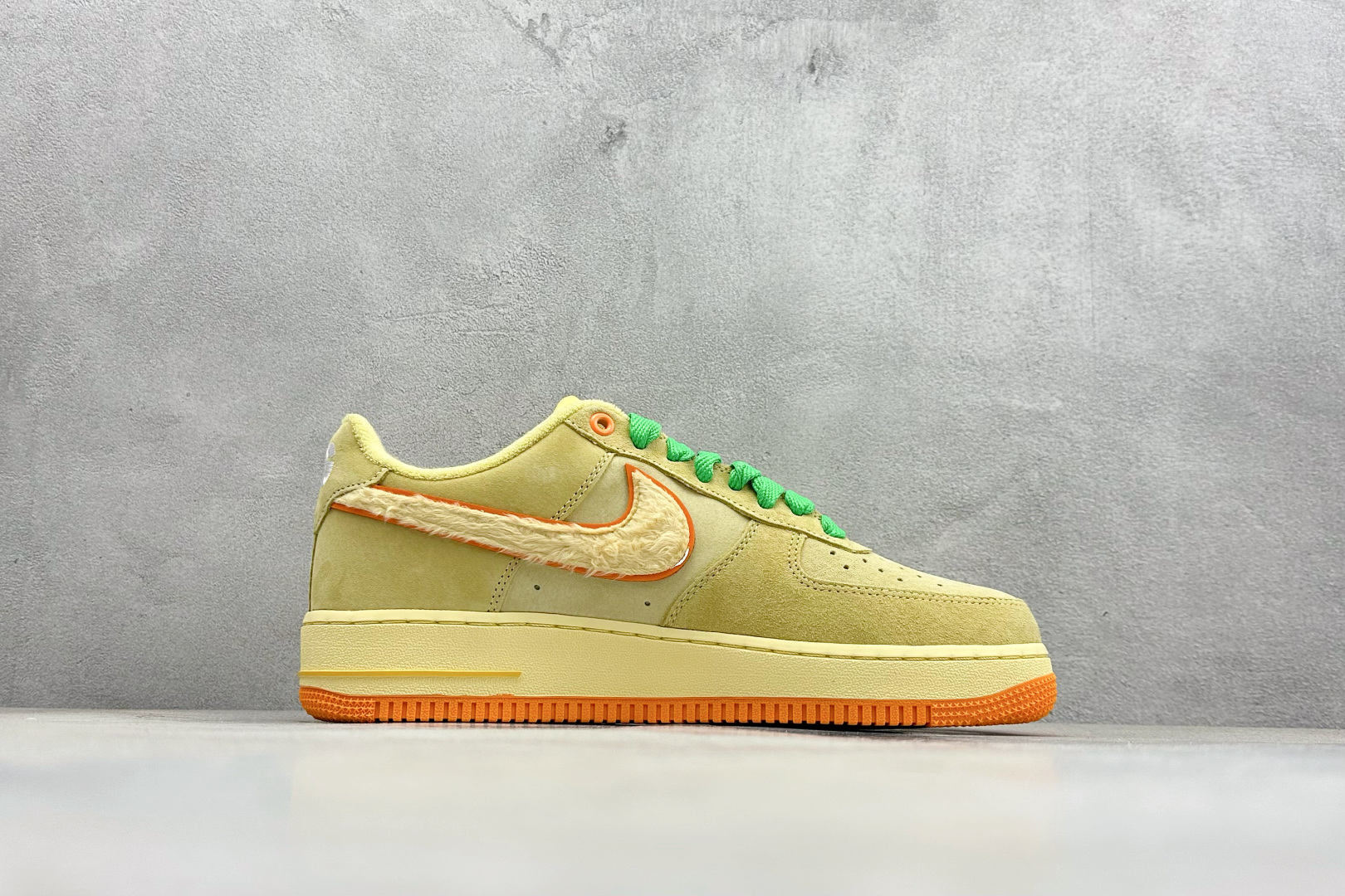 S2纯原OAF x Nike Air Force 1'07 Low Egg 联名款 空军一号低帮休闲板鞋 IU7612-700 S2纯原OAF x Nike Air Force 1'07 Low Egg 联名款 空军一号低帮休闲板鞋 IU7612-700