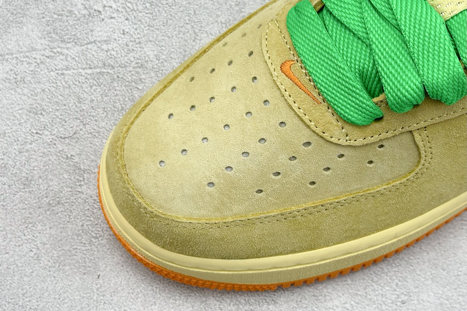 S2纯原OAF x Nike Air Force 1'07 Low Egg 联名款 空军一号低帮休闲板鞋 IU7612-700 S2纯原OAF x Nike Air Force 1'07 Low Egg 联名款 空军一号低帮休闲板鞋 IU7612-700