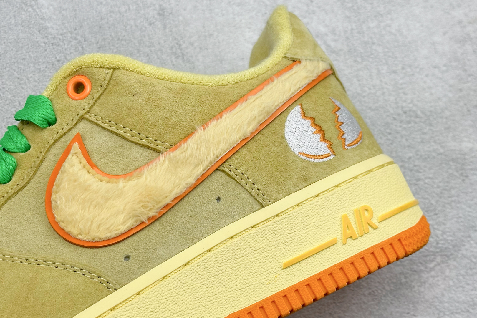 S2纯原OAF x Nike Air Force 1'07 Low Egg 联名款 空军一号低帮休闲板鞋 IU7612-700 S2纯原OAF x Nike Air Force 1'07 Low Egg 联名款 空军一号低帮休闲板鞋 IU7612-700