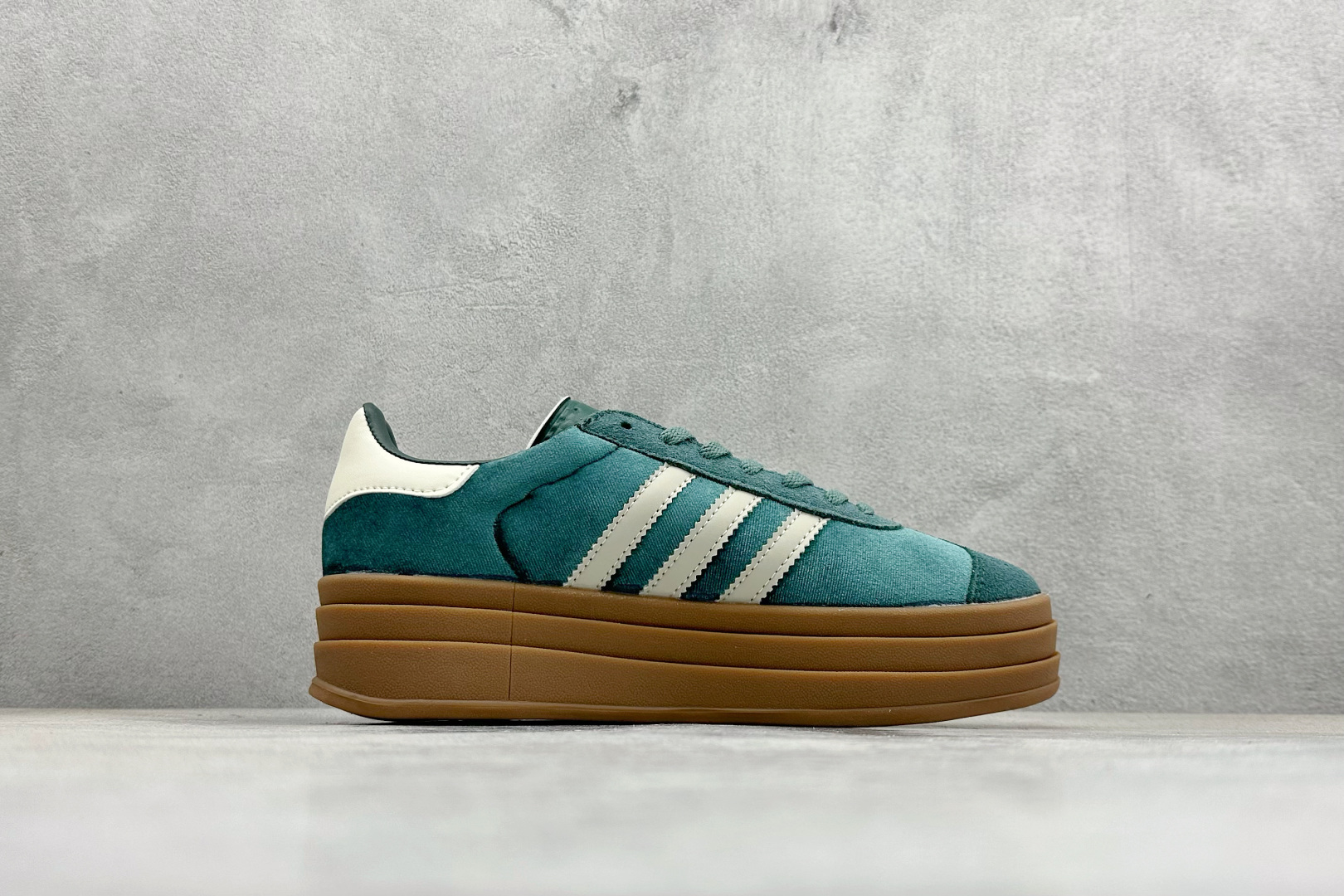 FX版Adidas Originals Gazelle Bold 三叶草厚底休闲防滑耐磨低帮板鞋 IG4391 FX版Adidas Originals Gazelle Bold 三叶草厚底休闲防滑耐磨低帮板鞋 IG4391