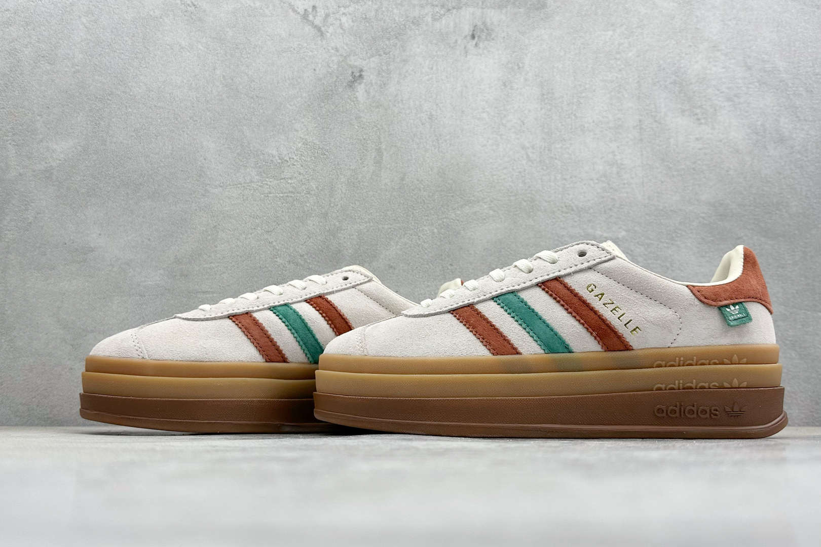 FX版Adidas Originals Gazelle Bold 三叶草厚底休闲防滑耐磨低帮板鞋 IG3685 FX版Adidas Originals Gazelle Bold 三叶草厚底休闲防滑耐磨低帮板鞋 IG3685
