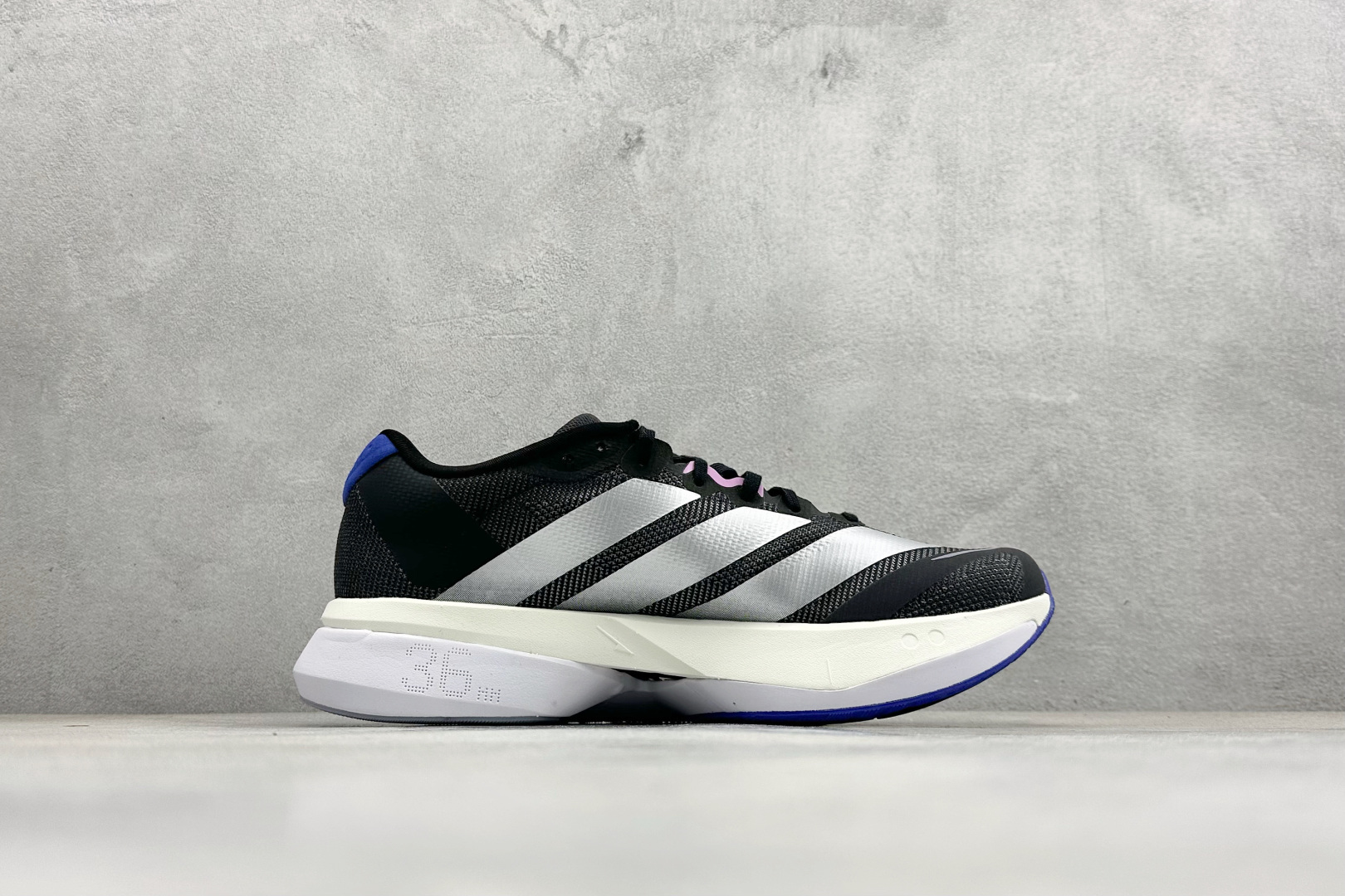 RS版Adidas ADIZERO BOSTON 13 泡棉搭配碳纤维板 缓震透气跑步鞋 专为中长跑而设