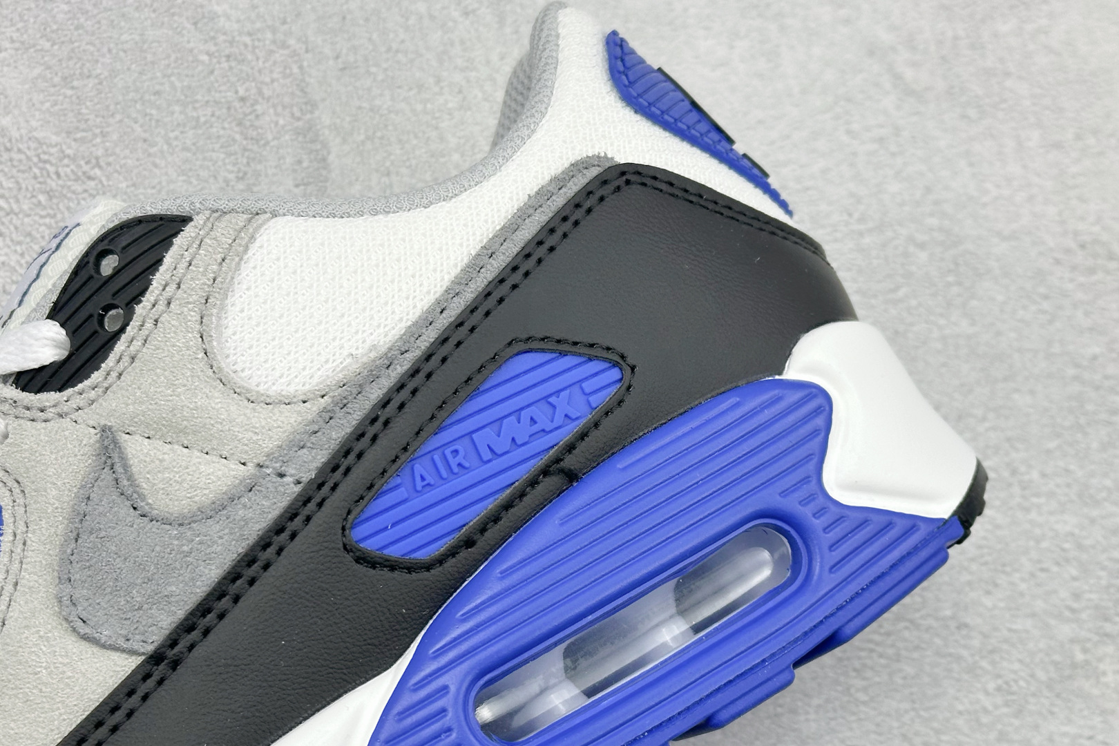 NIke Air 90小气垫运动鞋 融合经典设计线条和丰富材质 DM0029-112 NIke Air 90小气垫运动鞋 融合经典设计线条和丰富材质 DM0029-112