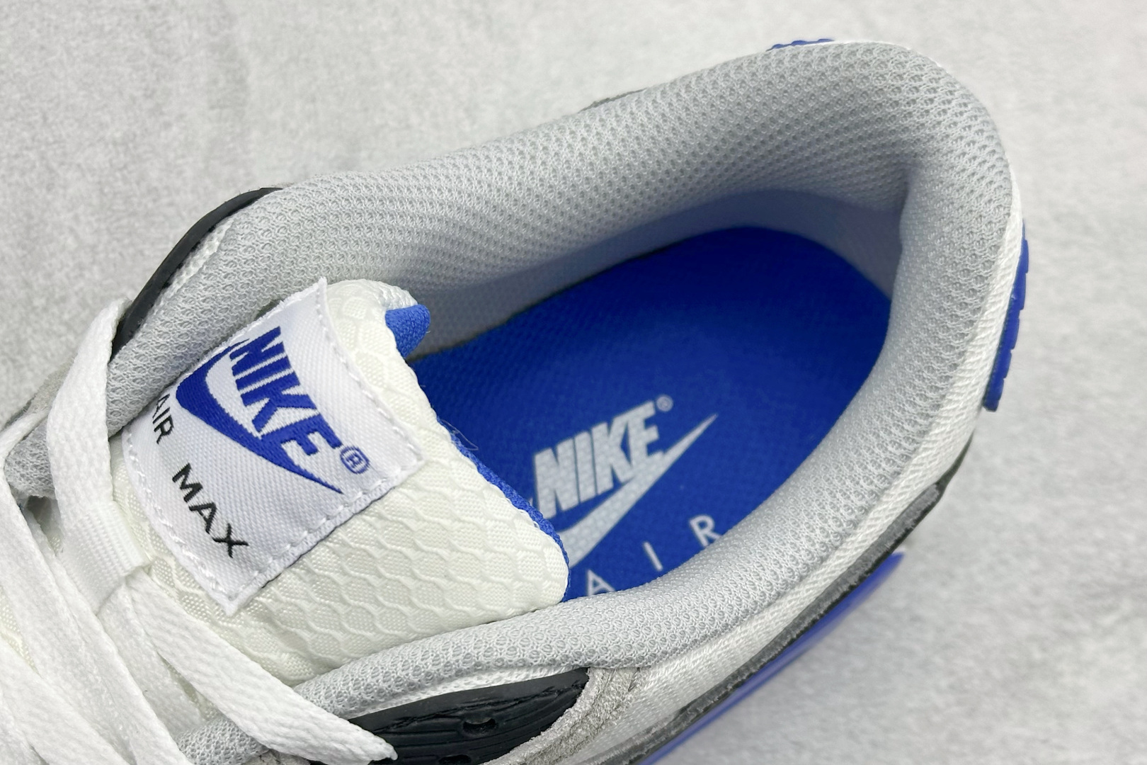 NIke Air 90小气垫运动鞋 融合经典设计线条和丰富材质 DM0029-112 NIke Air 90小气垫运动鞋 融合经典设计线条和丰富材质 DM0029-112