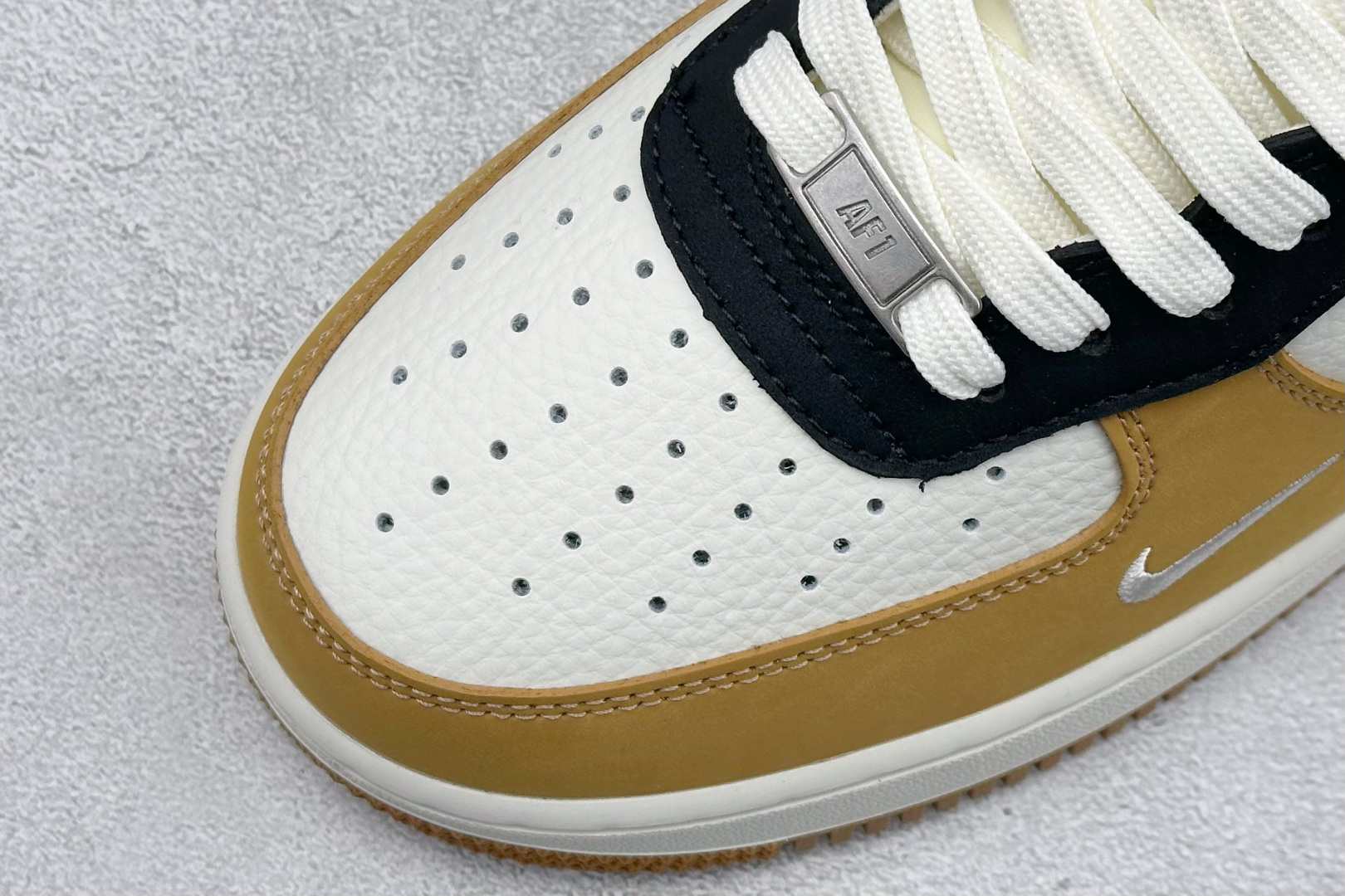 SC版Nike Air Force 1 Low 07 联名 空军一号低帮板鞋 IH0587-700 SC版Nike Air Force 1 Low 07 联名 空军一号低帮板鞋 IH0587-700