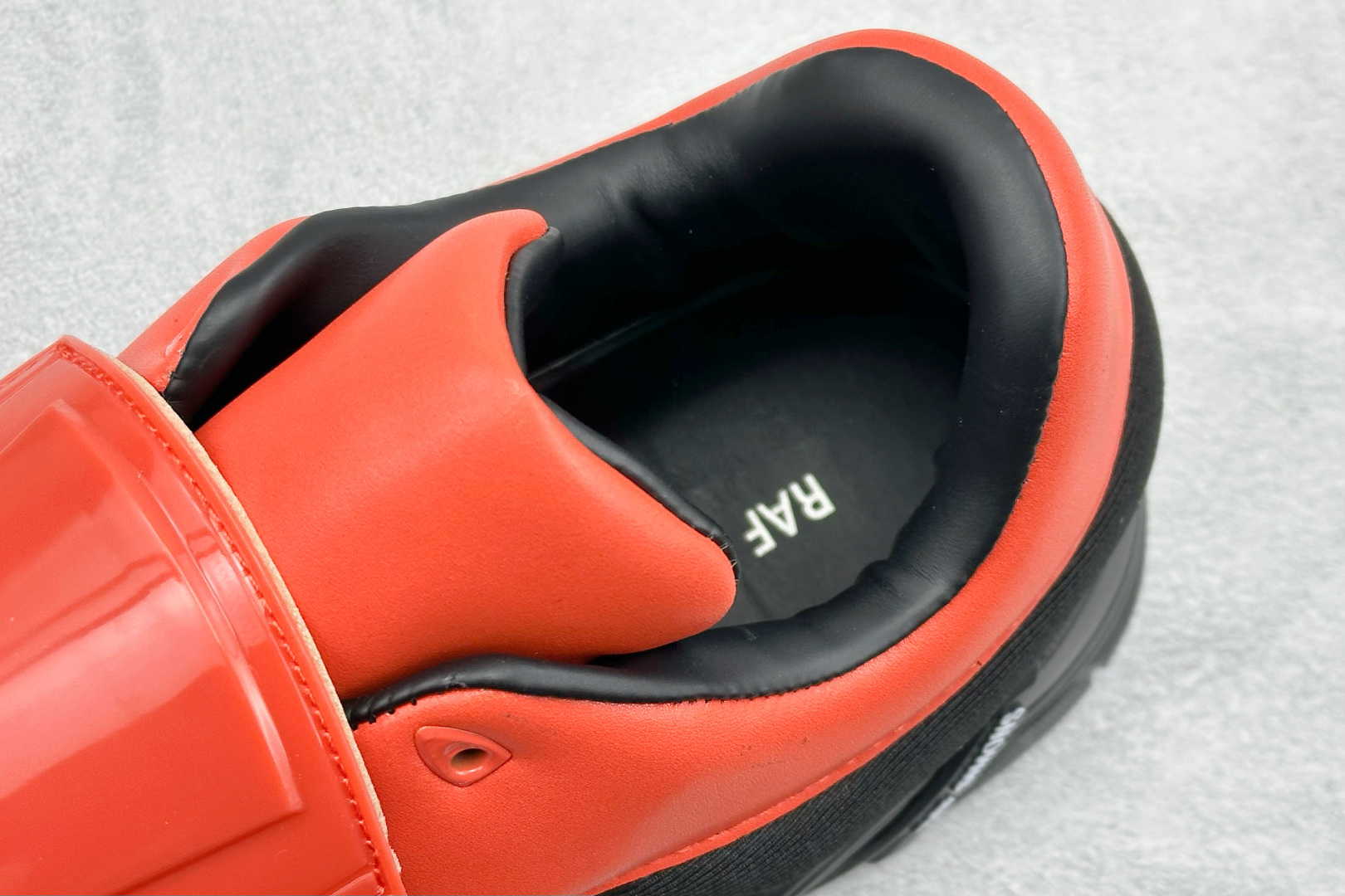 RAF SIMONS Antei 先锋潮流 复古低帮休闲鞋 HR740009L RAF SIMONS Antei 先锋潮流 复古低帮休闲鞋 HR740009L