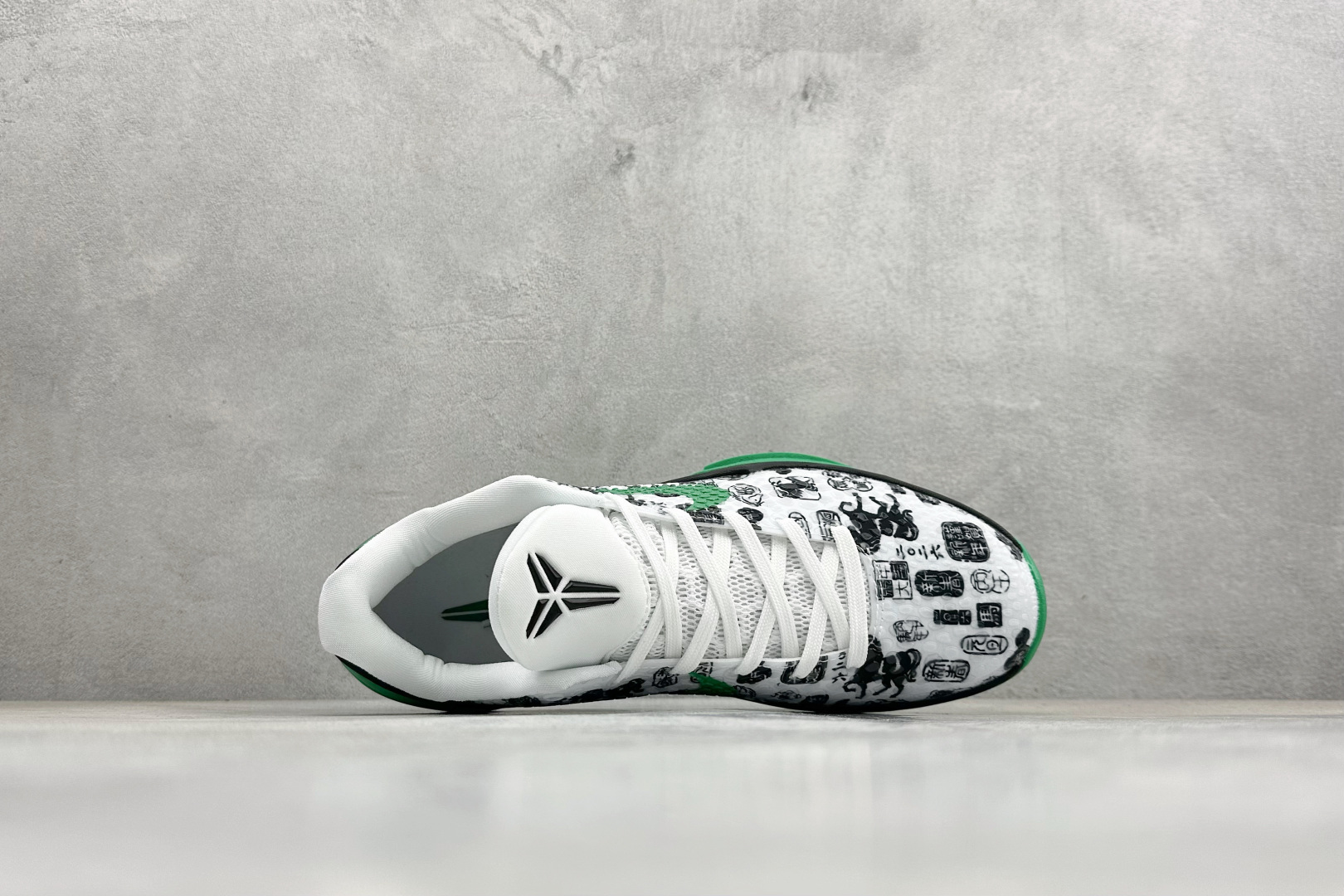 Nike Zoom Kobe VI 马年限定 CNY新年款 耐克 科比6代系列 低帮复刻实战运动低帮文化篮球鞋 CW2190-015 Nike Zoom Kobe VI 马年限定 CNY新年款 耐克 科比6代系列 低帮复刻实战运动低帮文化篮球鞋 CW2190-015