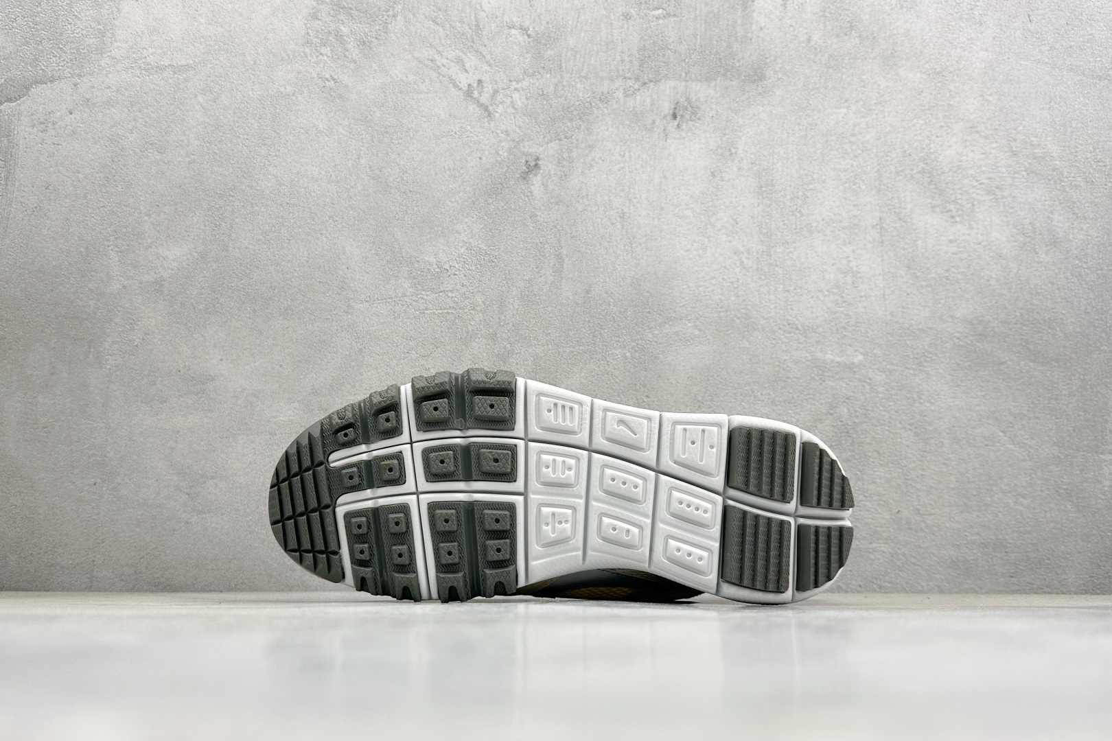 Tom Sachs x NK Craft Mars Yard 2.0 全新新标版本 AA2261-200 Tom Sachs x NK Craft Mars Yard 2.0 全新新标版本 AA2261-200